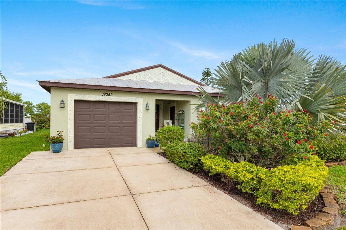 Fort Pierce, FL 34951,14252 Avestruz