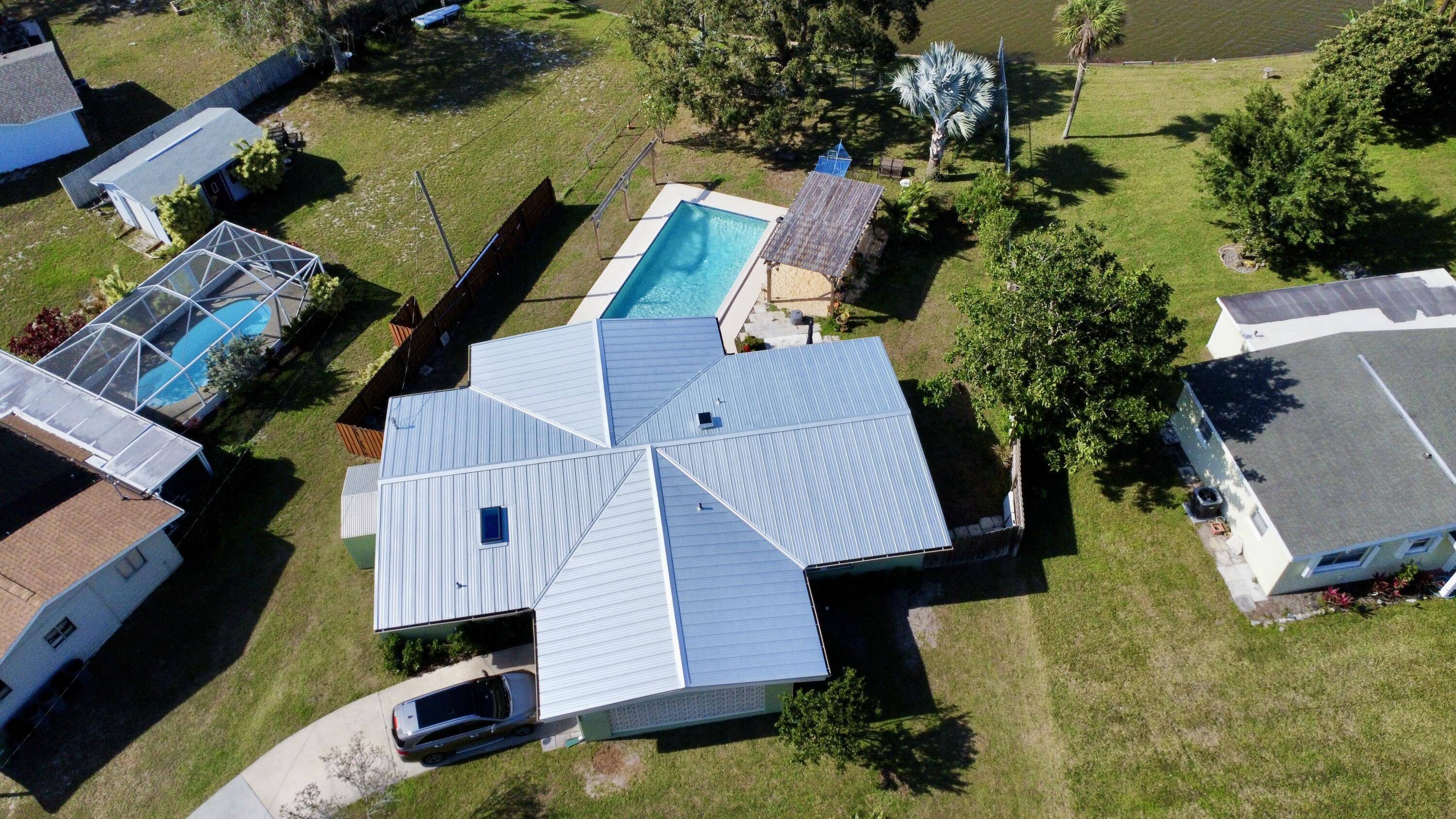 Sebastian, FL 32958,886 Schumann DR