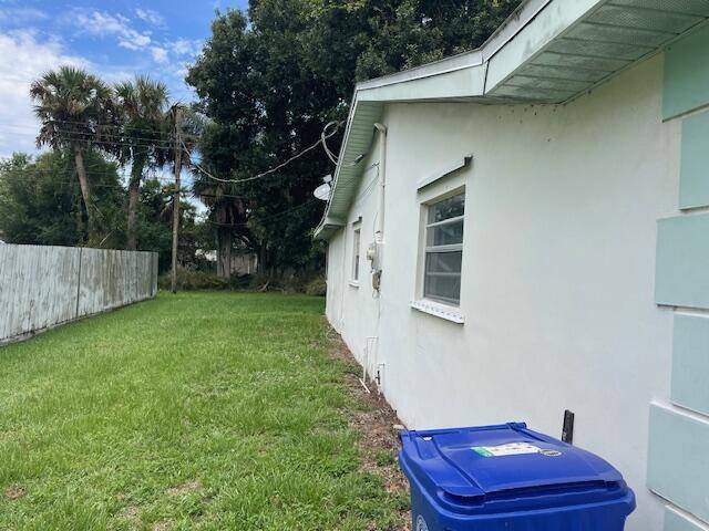 Vero Beach, FL 32968,2766 1st PL