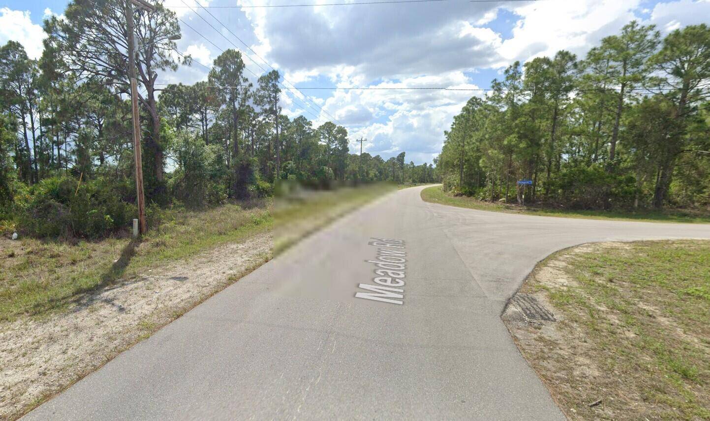 Lehigh Acres, FL 33974,2526 Meadow RD