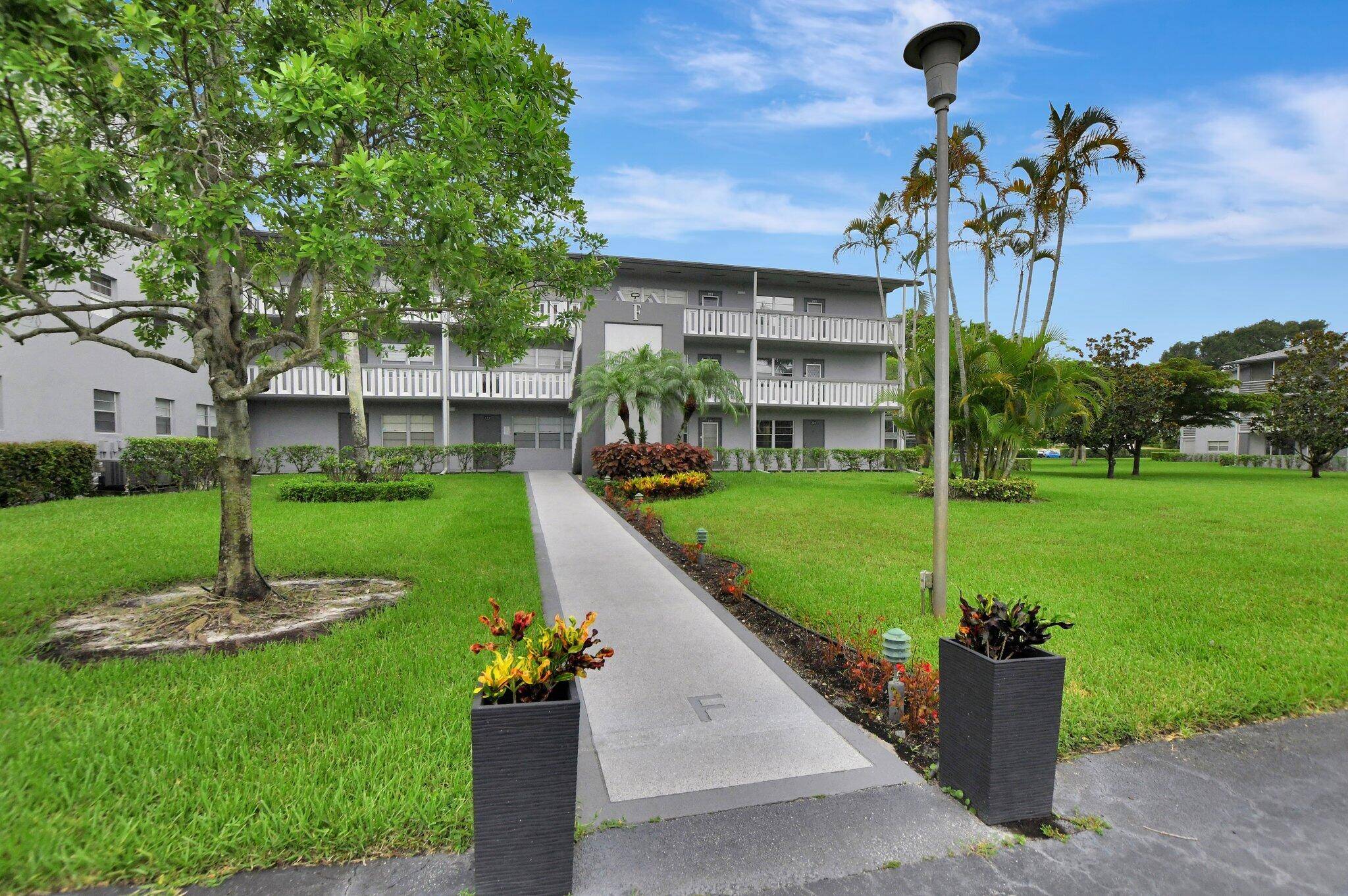 Boca Raton, FL 33434,224 Suffolk F