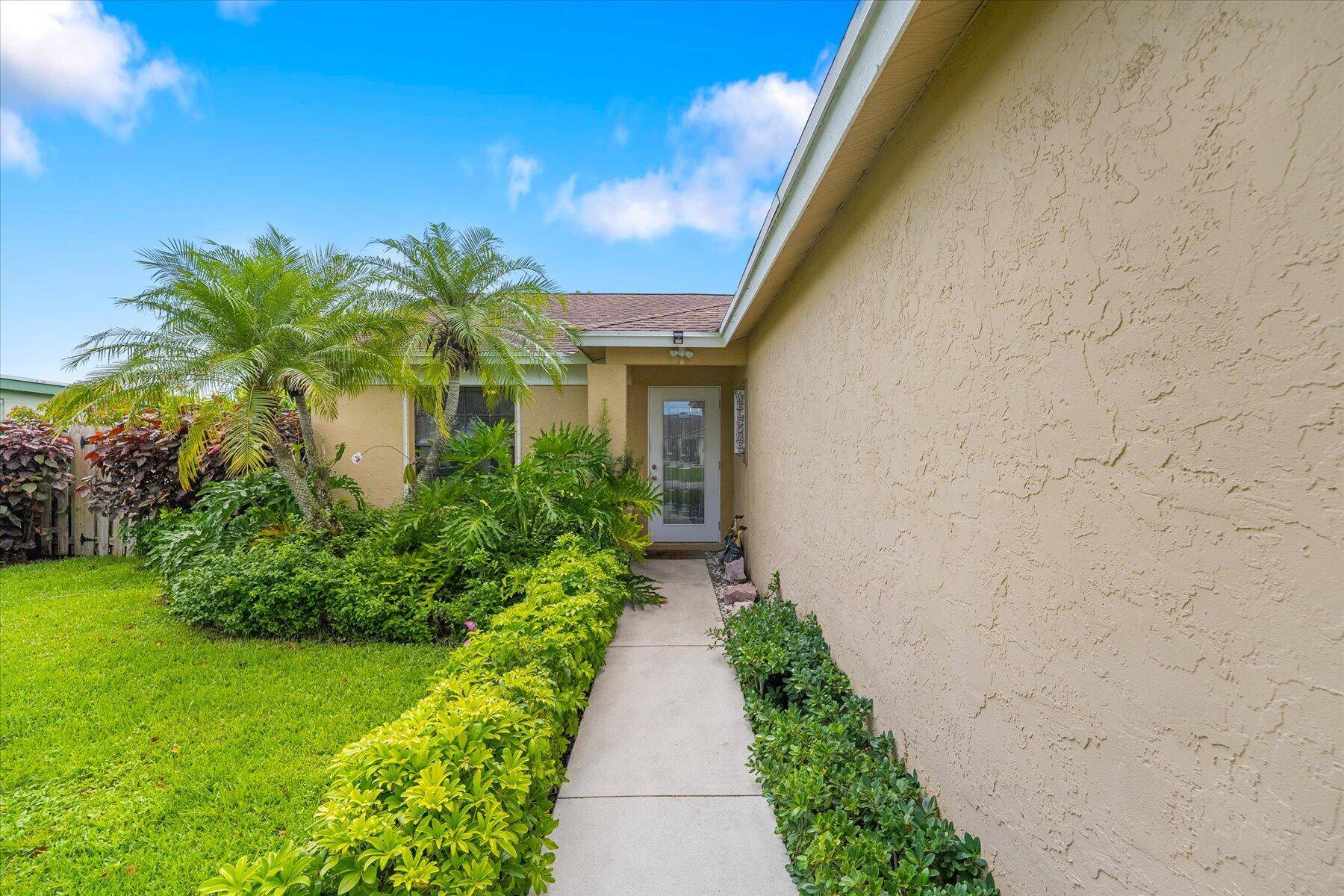 Royal Palm Beach, FL 33411,1441 Thornbank LN