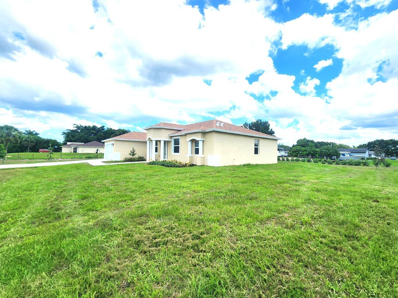 Loxahatchee, FL 33470,17500 N 38th RD