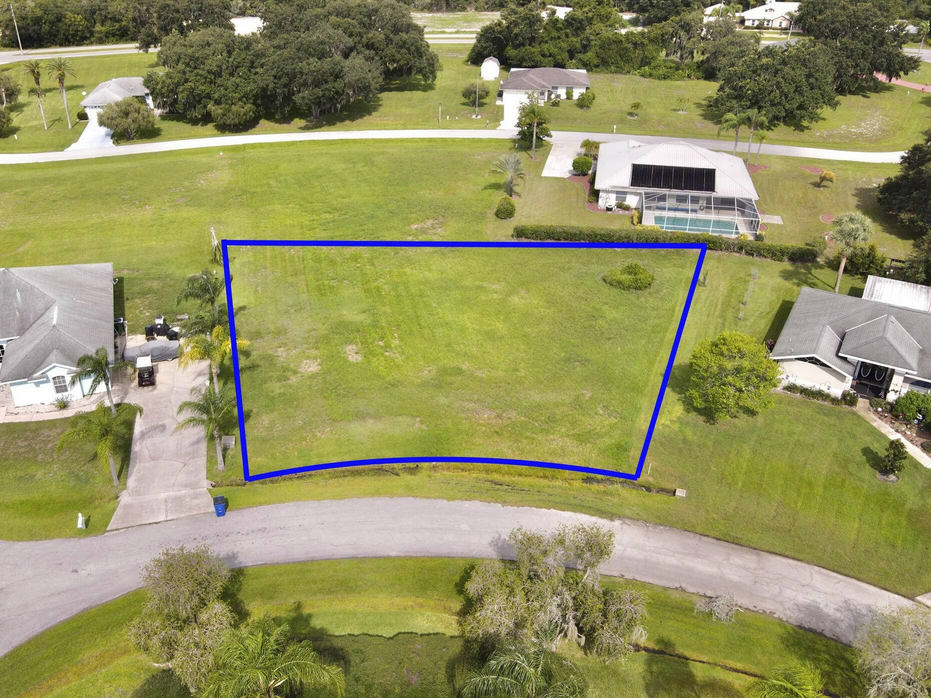 Sebring, FL 33876,5908 Glens CT