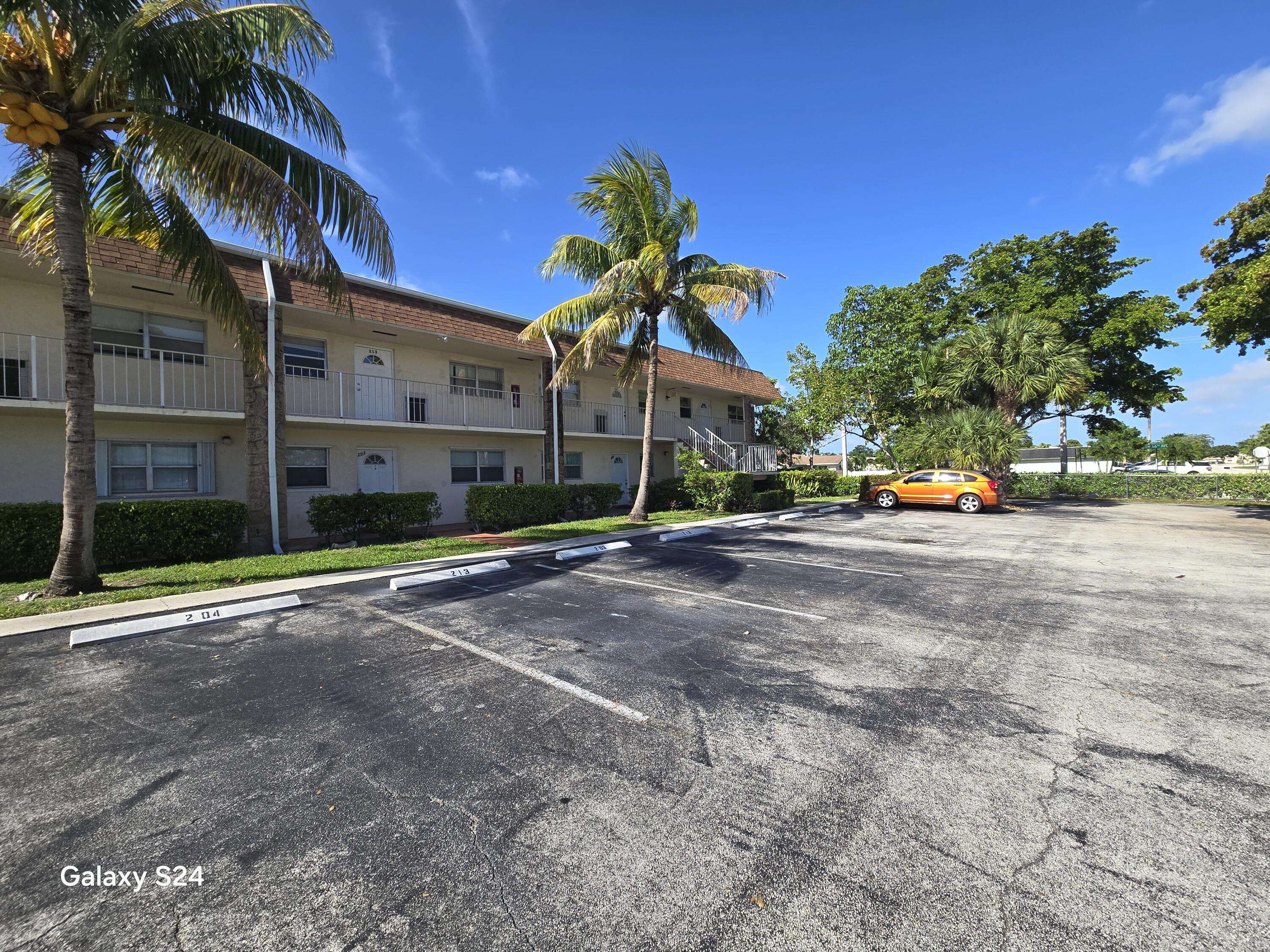 Boca Raton, FL 33428,9851 Sandalfoot BLVD 212