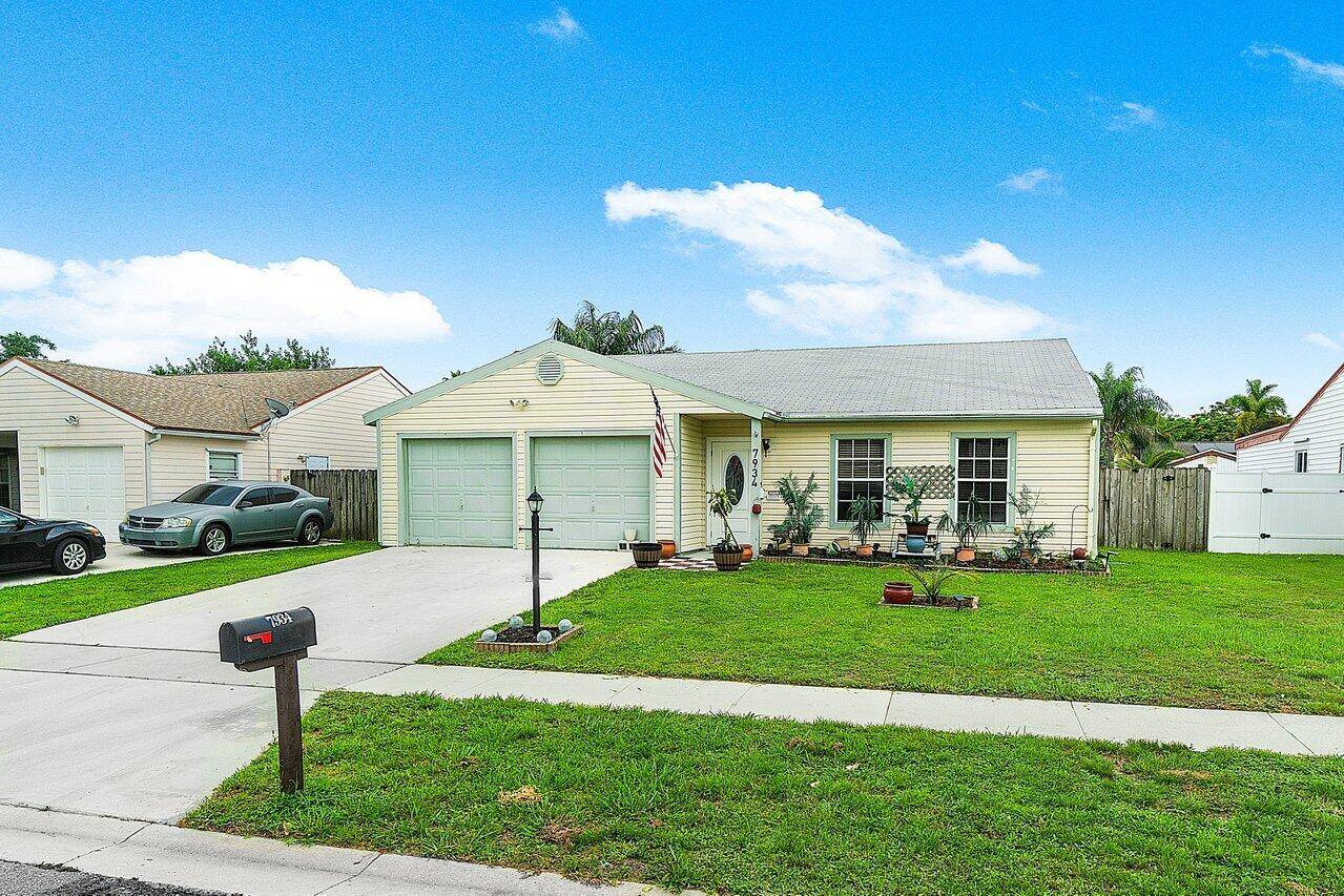 Lake Worth, FL 33467,7934 Burlwood LN