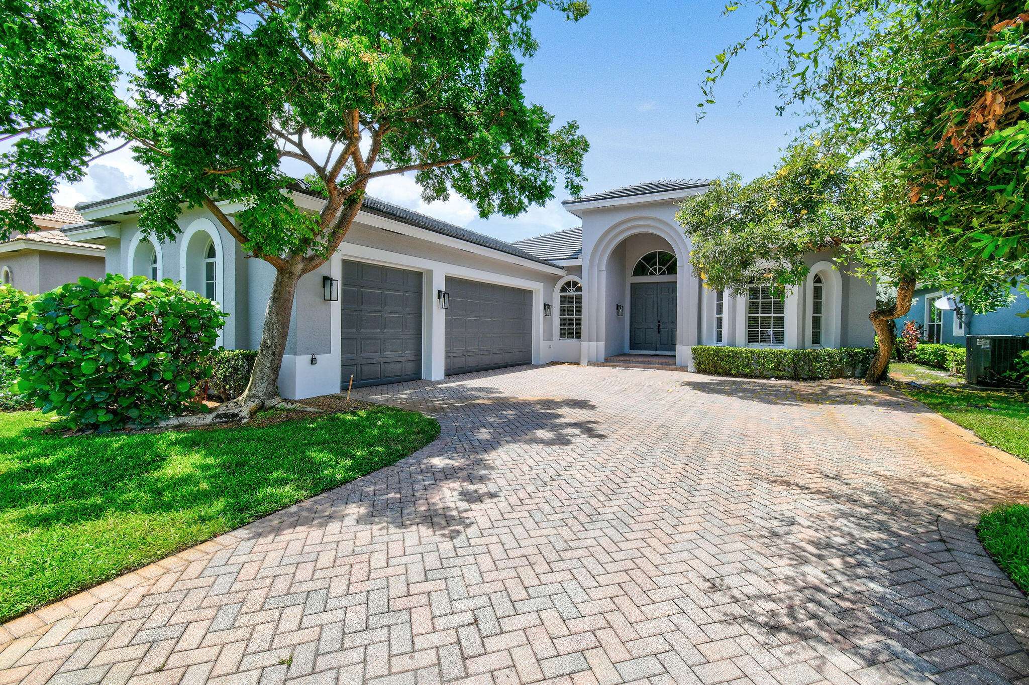 Atlantis, FL 33462,479 Pine Tree CT