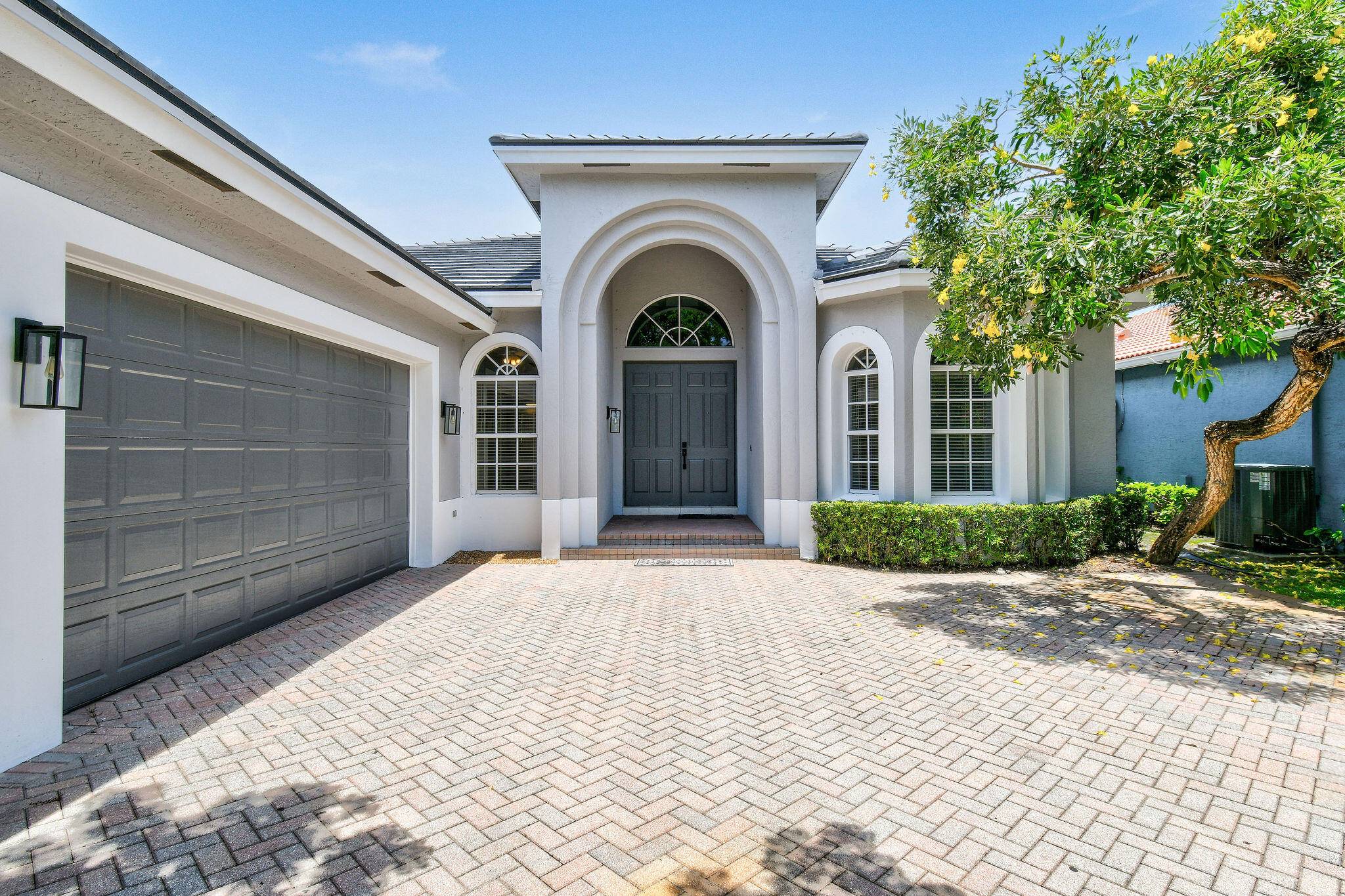 Atlantis, FL 33462,479 Pine Tree CT