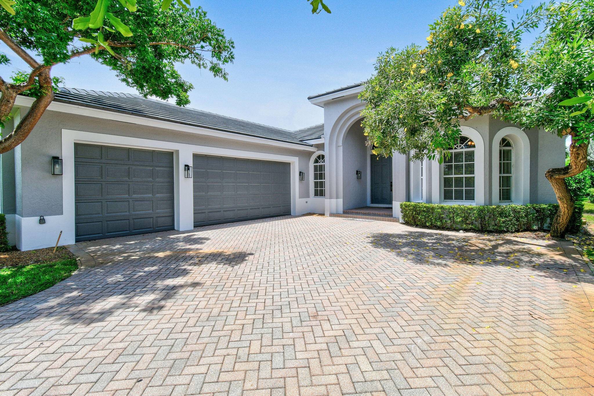 Atlantis, FL 33462,479 Pine Tree CT