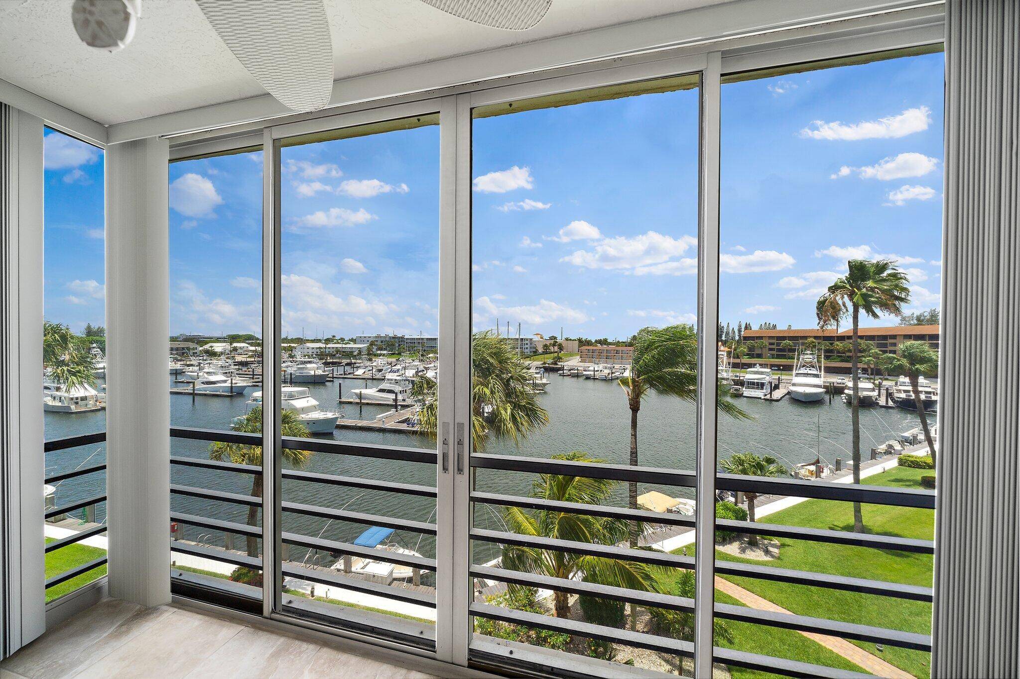 North Palm Beach, FL 33408,29 Yacht Club DR 407