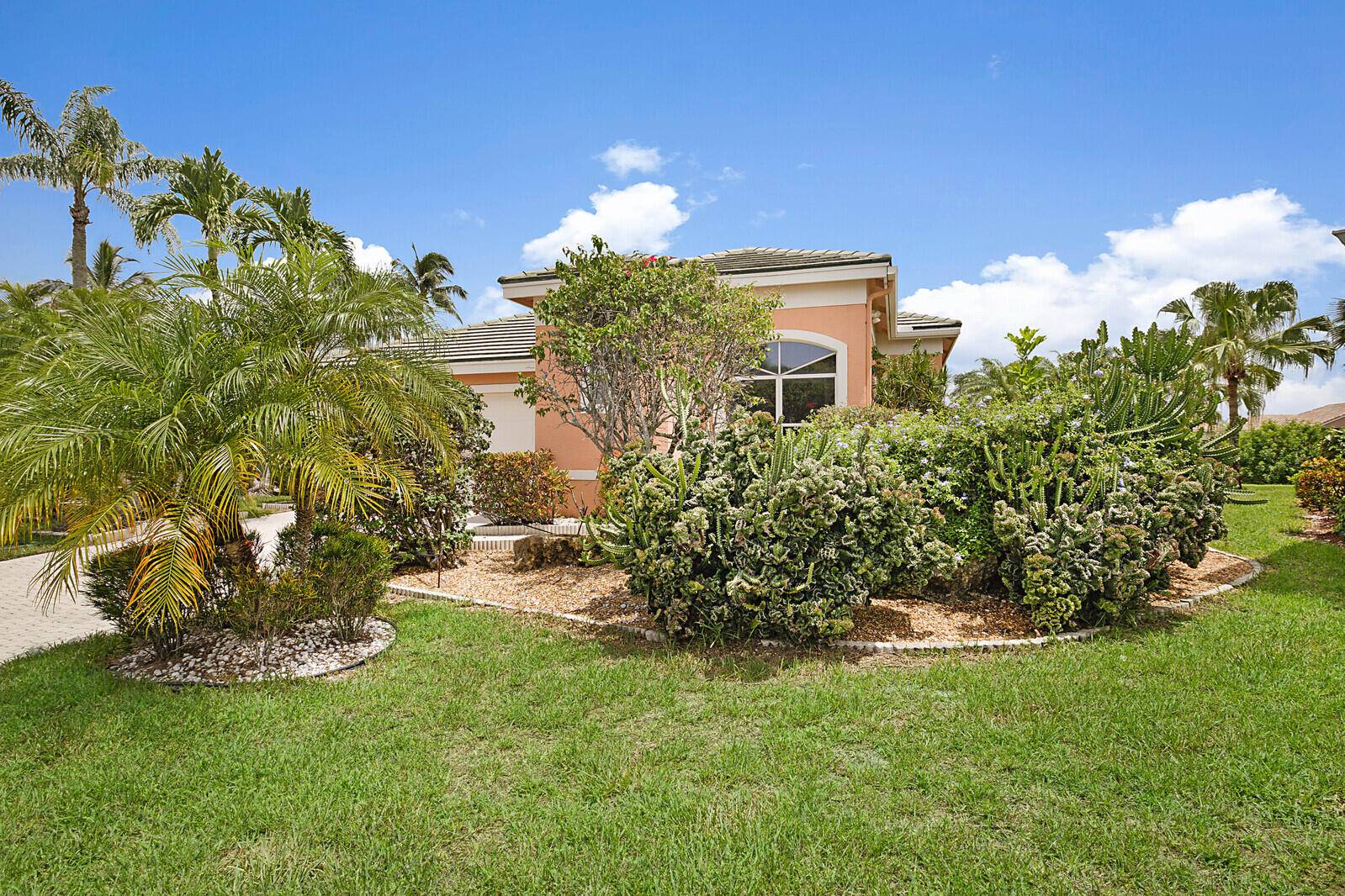 Boynton Beach, FL 33472,7761 Carrington CT