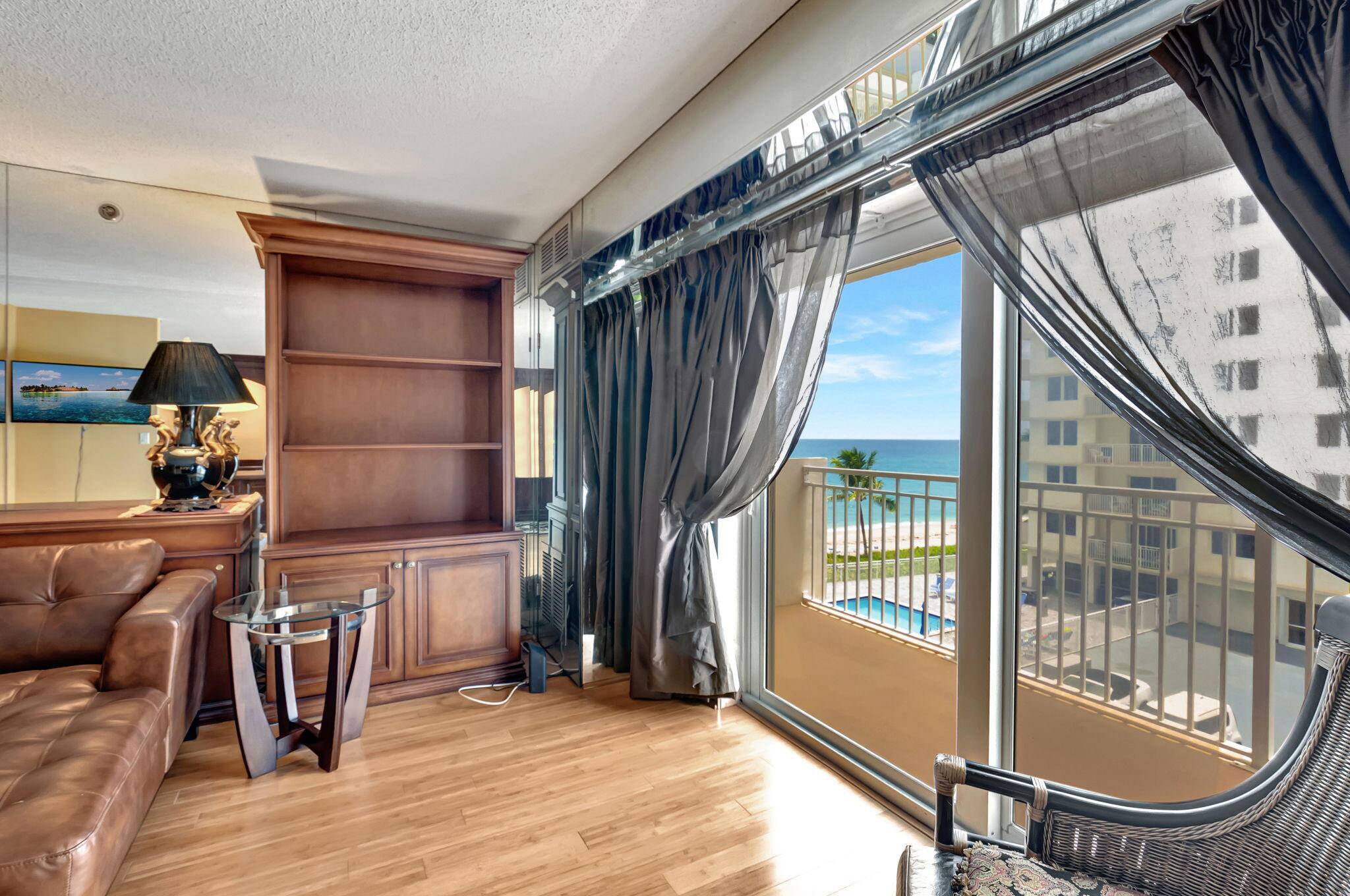 Highland Beach, FL 33487,3215 S Ocean BLVD 307