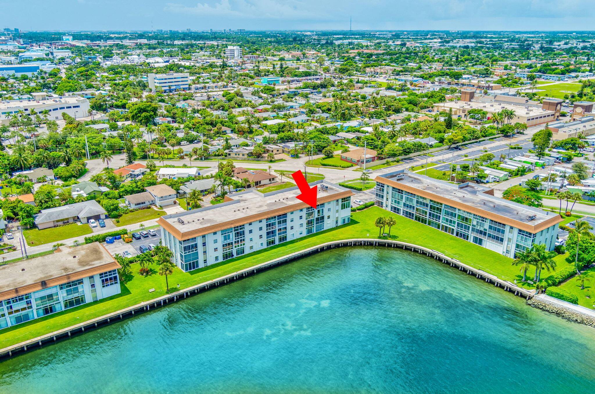 Riviera Beach, FL 33404,410 Wilma CIR 202