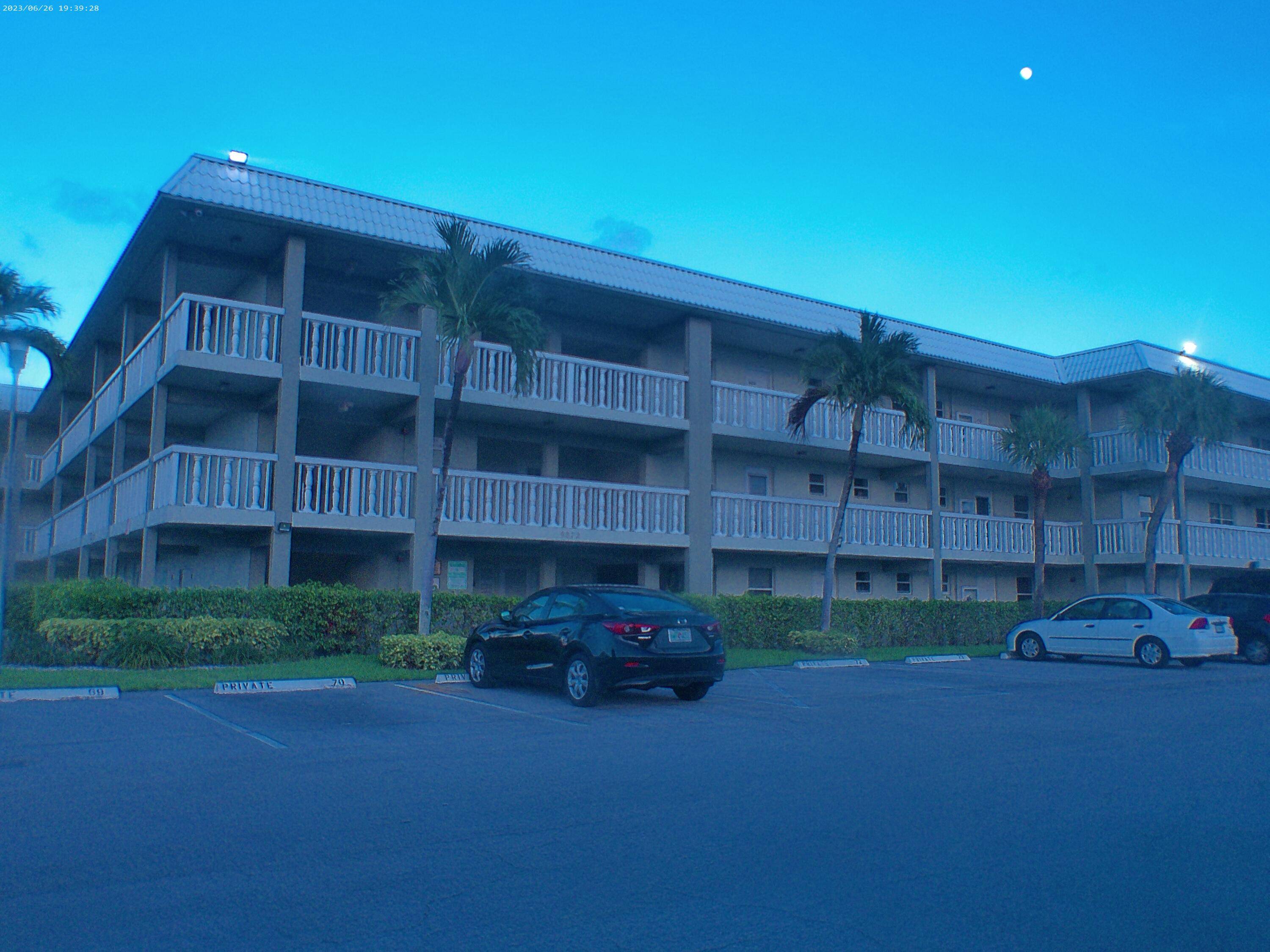 Boca Raton, FL 33433,9872 Marina BLVD 1434