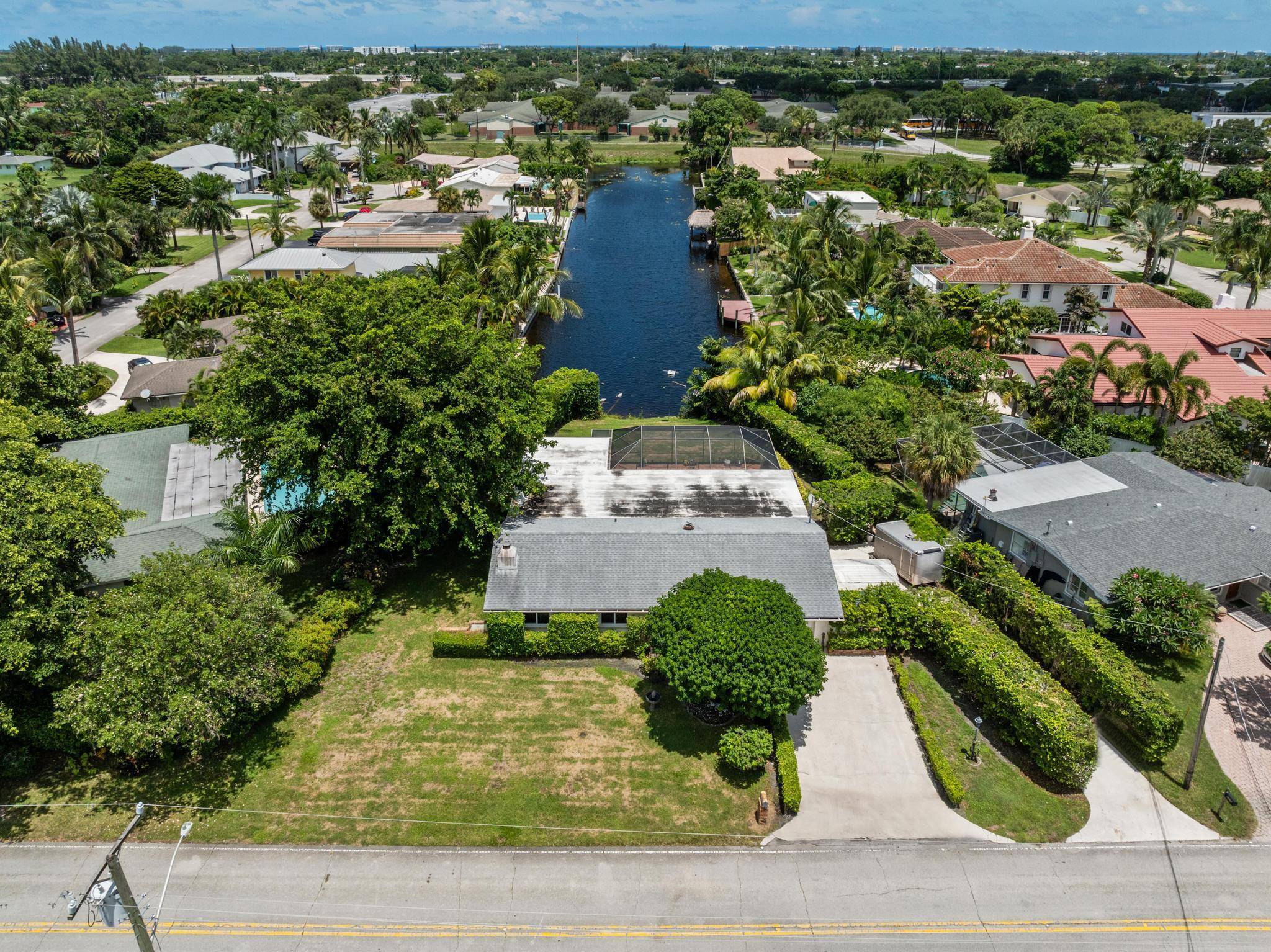 Lake Clarke Shores, FL 33406,8416 Pine Tree LN