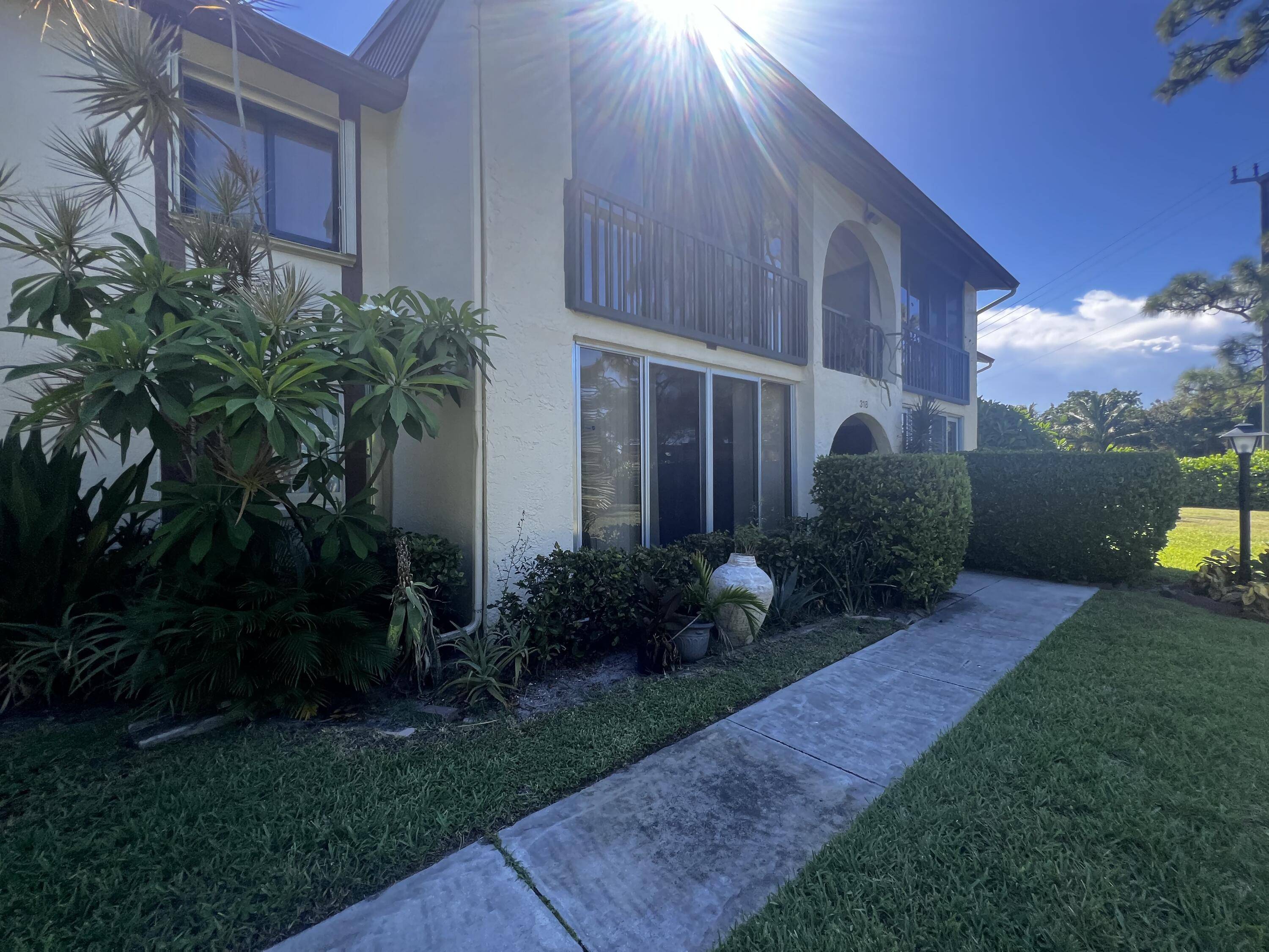 Greenacres, FL 33463,318 Knotty Pine CIR C-1