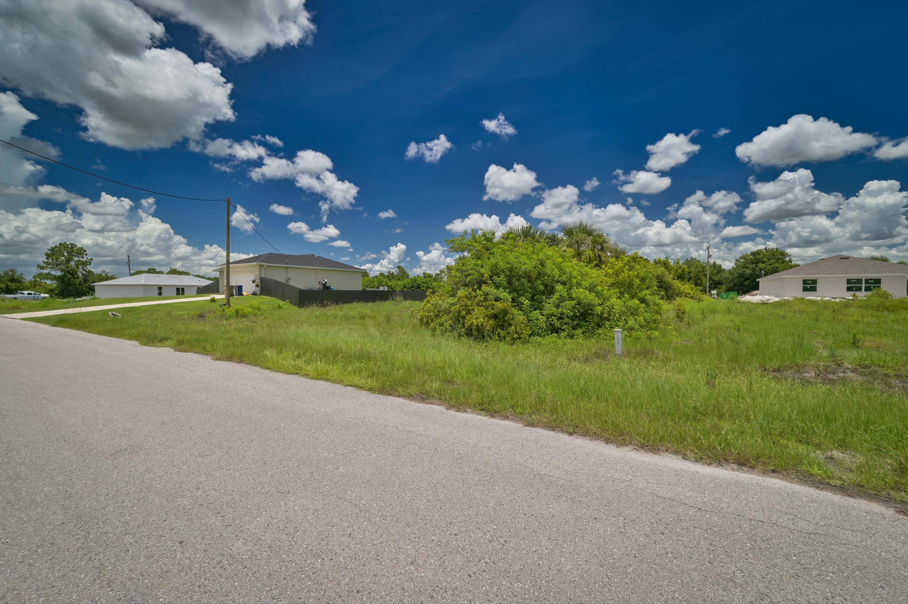 Lehigh Acres, FL 33974,433 Rayford ST