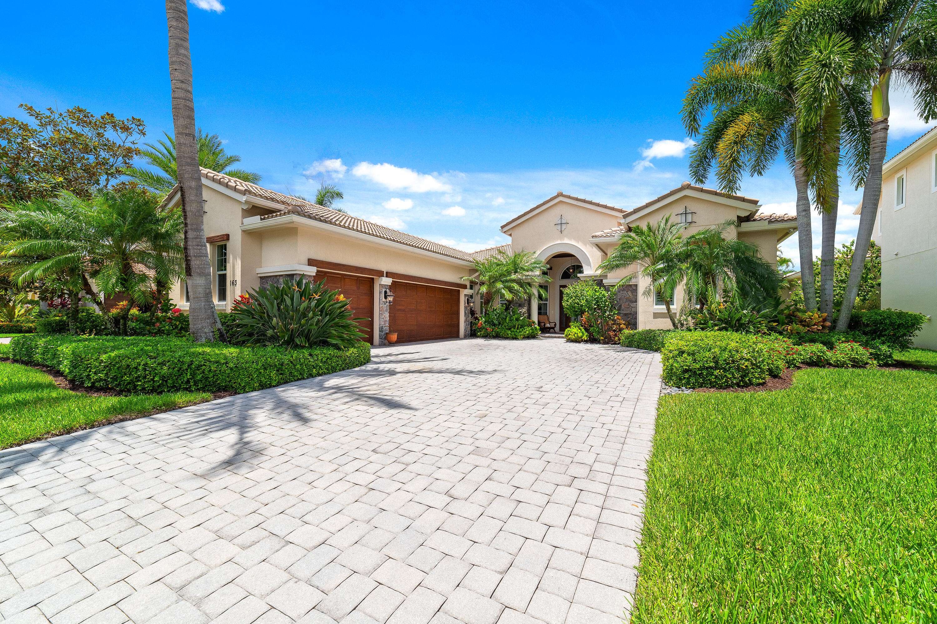 Jupiter, FL 33478,163 Carmela CT