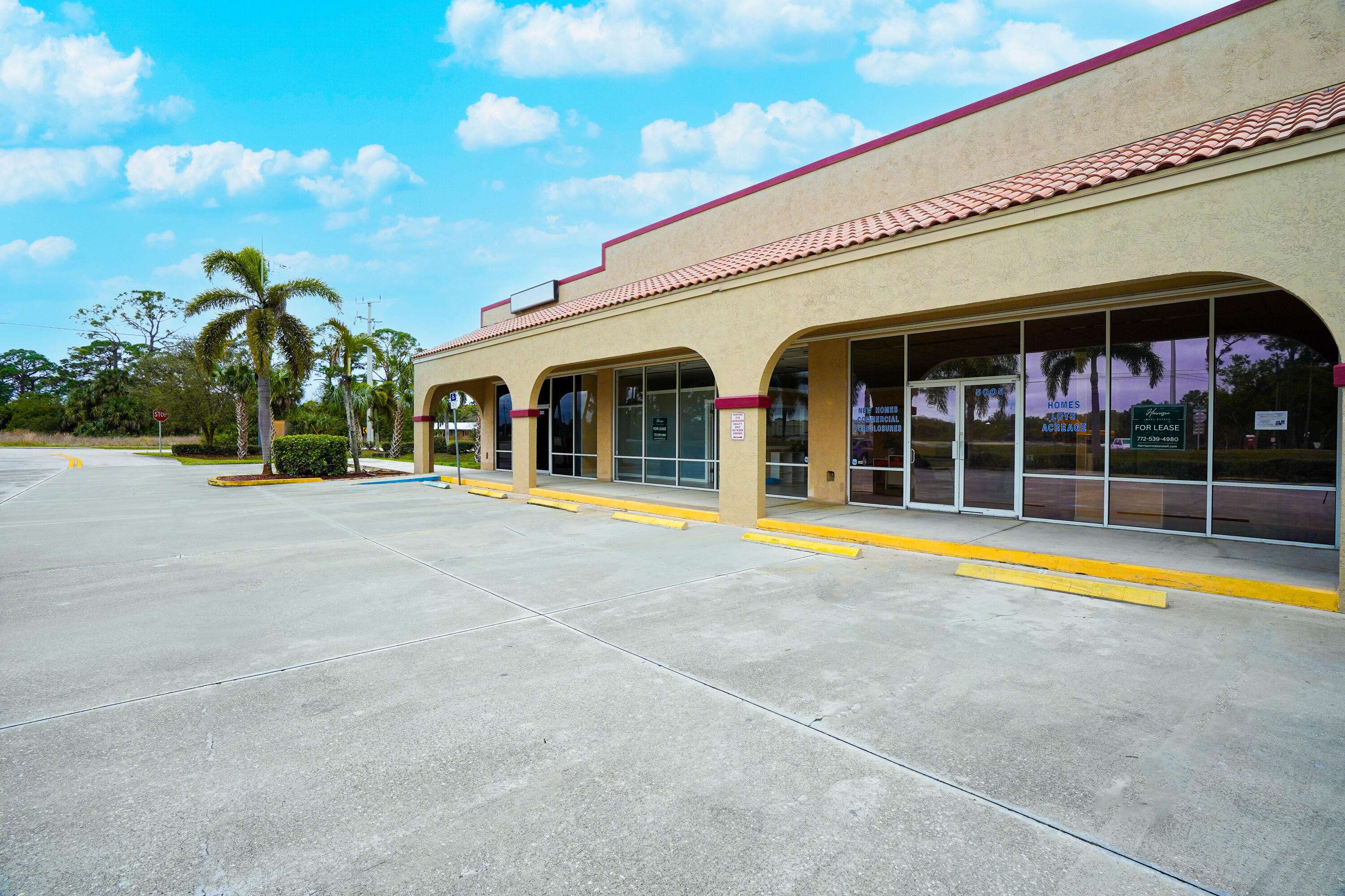 Fort Pierce, FL 34950,5001 Turnpike Feeder RD