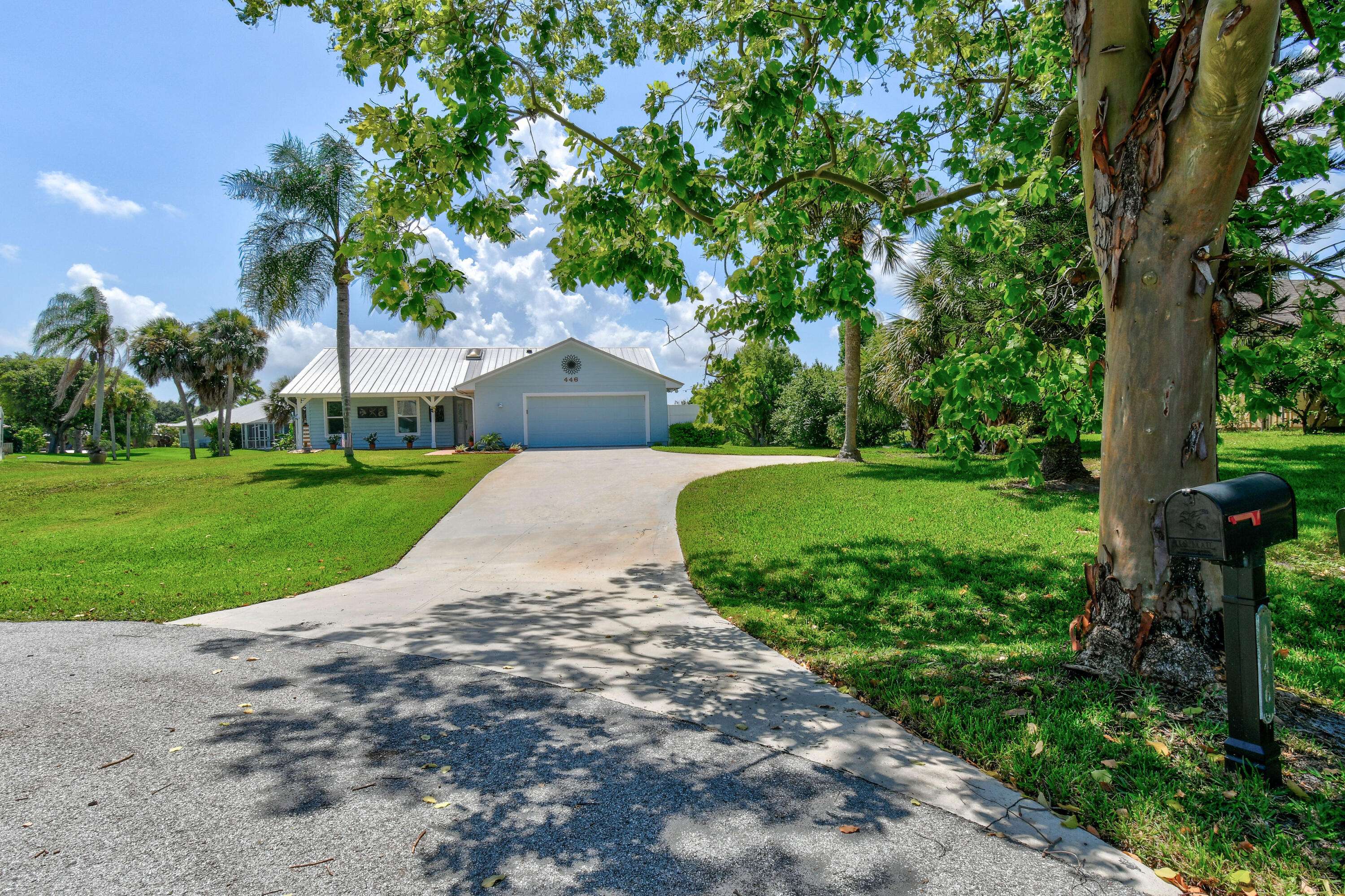 Jensen Beach, FL 34957,446 NE Ficus TER