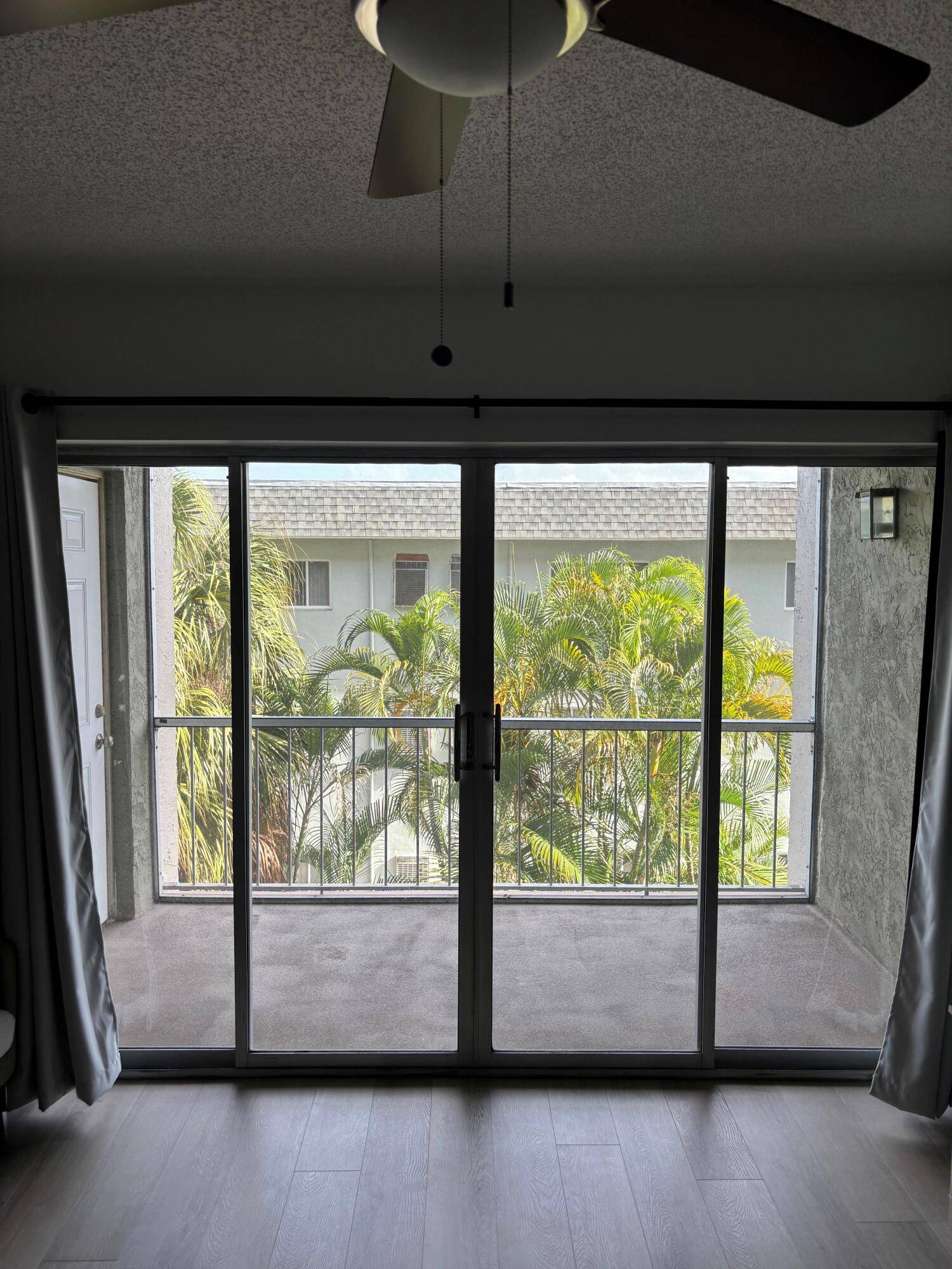 West Palm Beach, FL 33409,505 Spencer DR 207