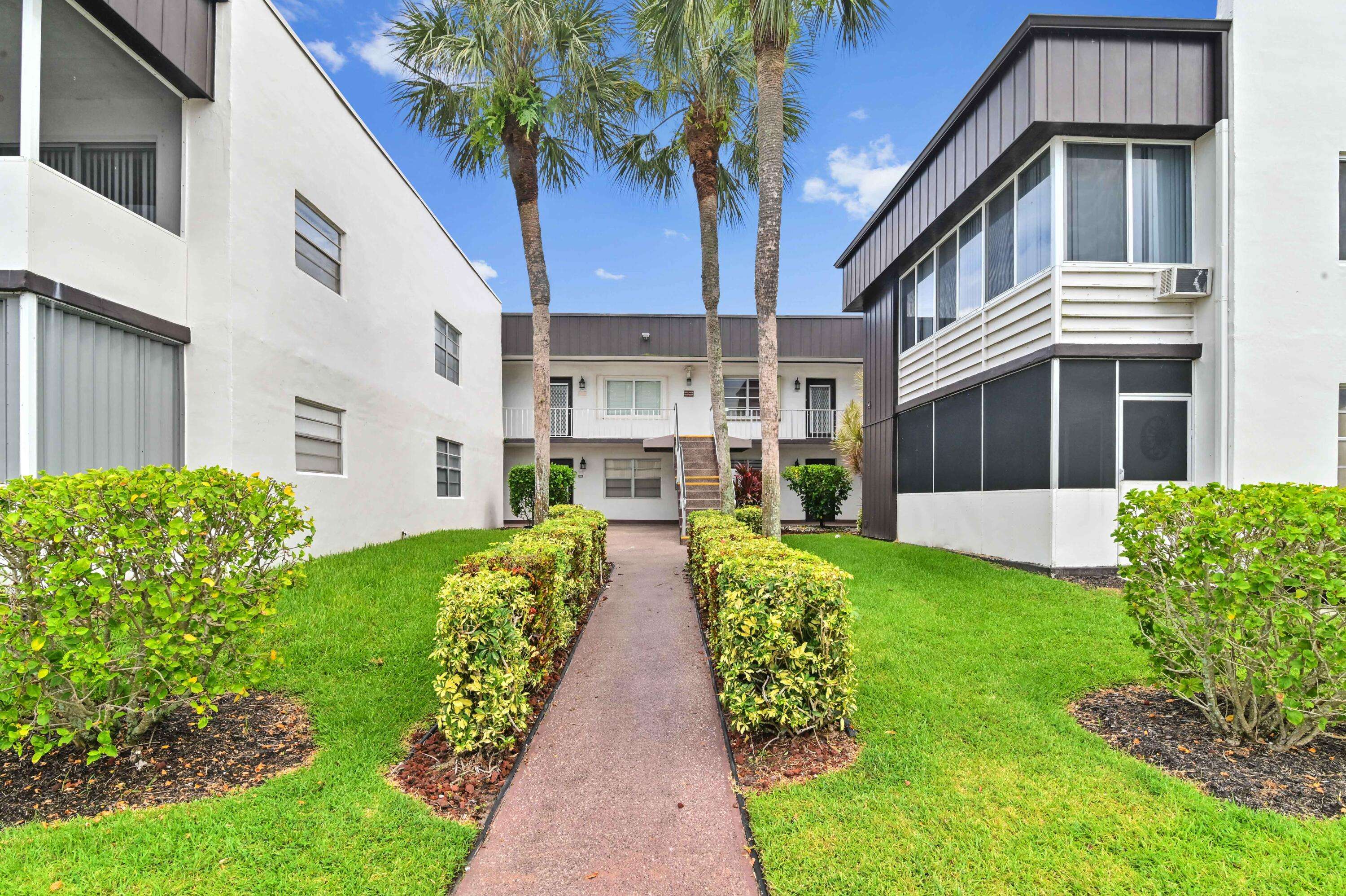 Delray Beach, FL 33484,975 Normandy U