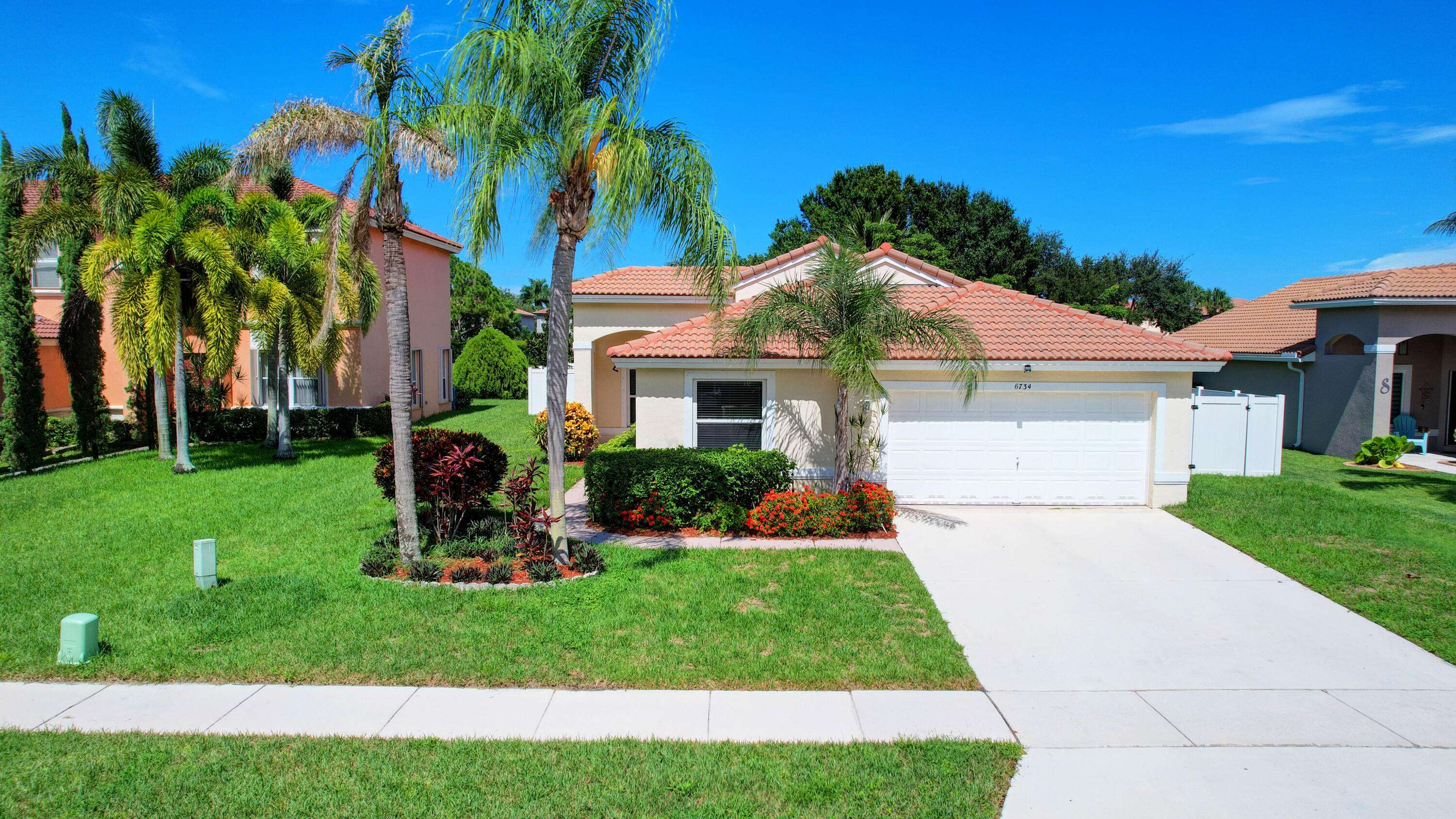 Lake Worth, FL 33463,6734 Lake Nona PL