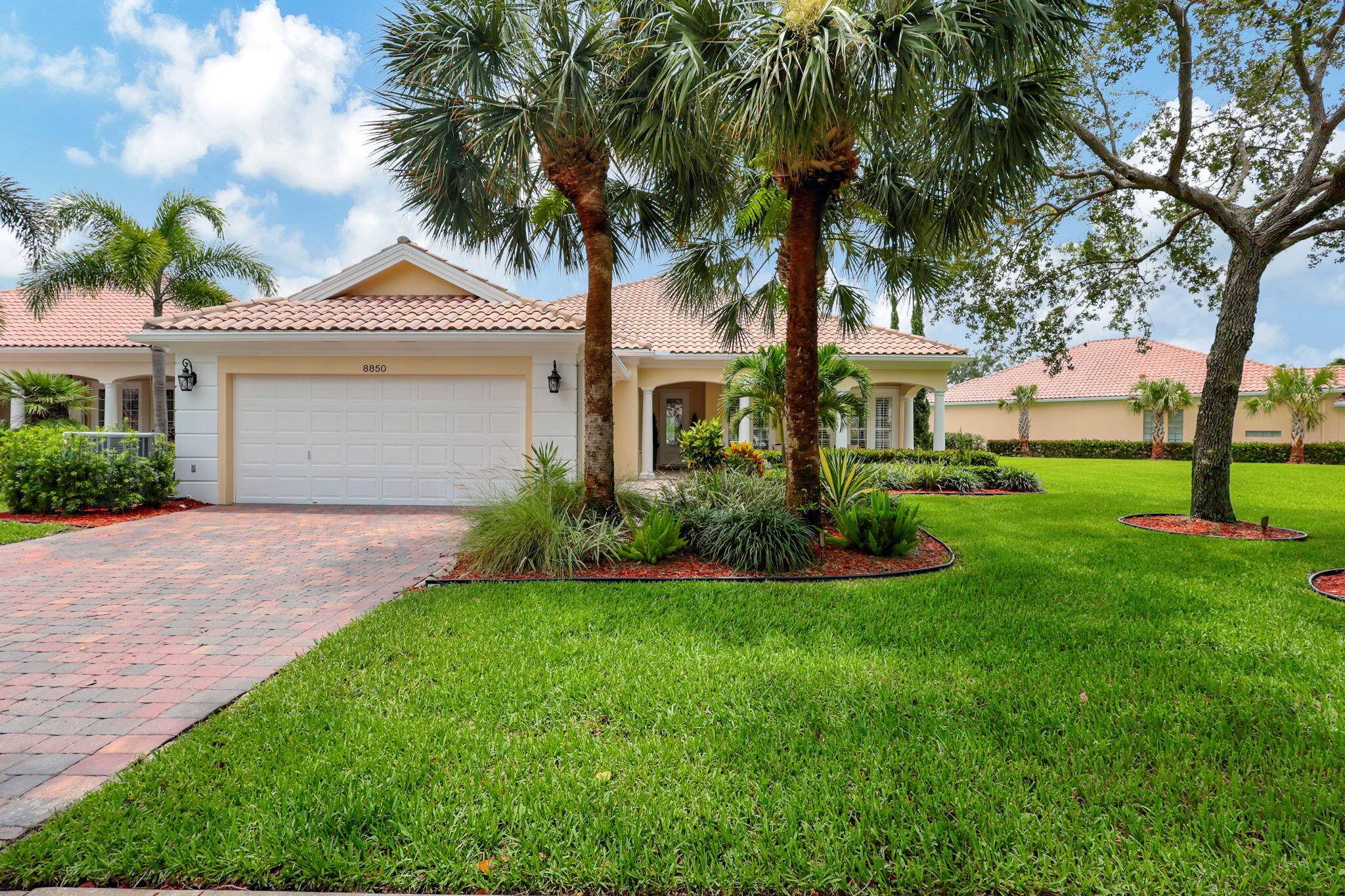 Palm Beach Gardens, FL 33412,8850 Oldham WAY