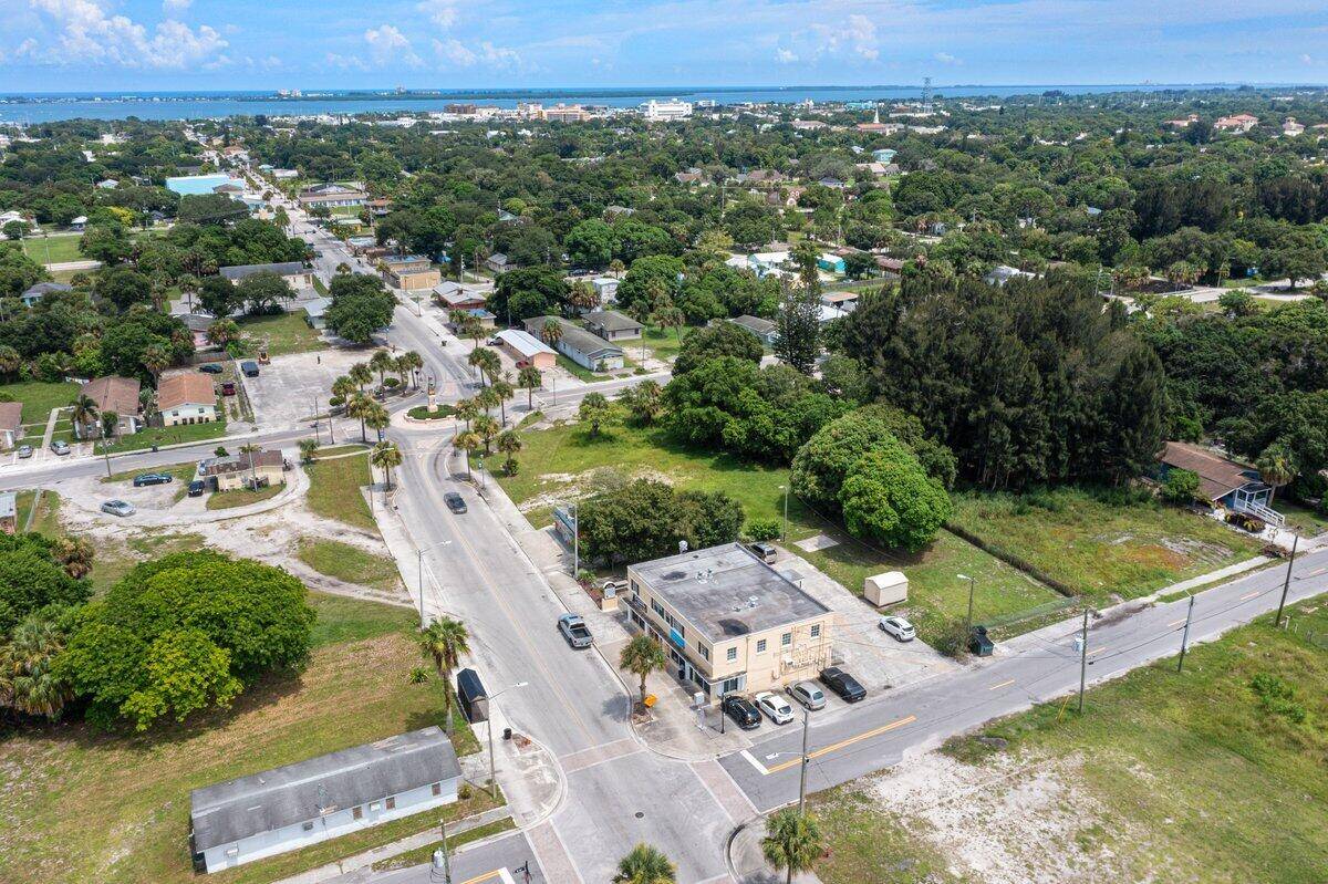 Fort Pierce, FL 34950,1529 D AVE