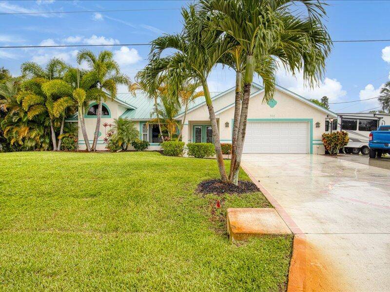 Port Saint Lucie, FL 34984,702 SE Adams CT