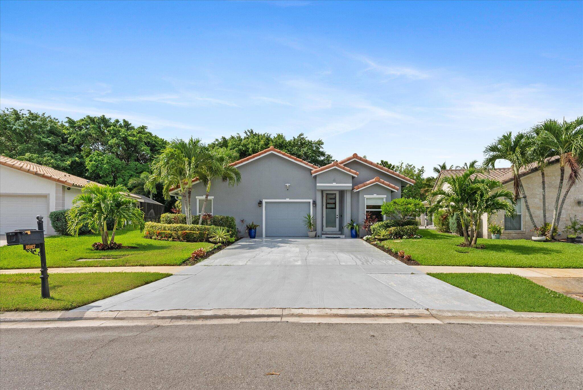 Boca Raton, FL 33498,10167 Camelback LN