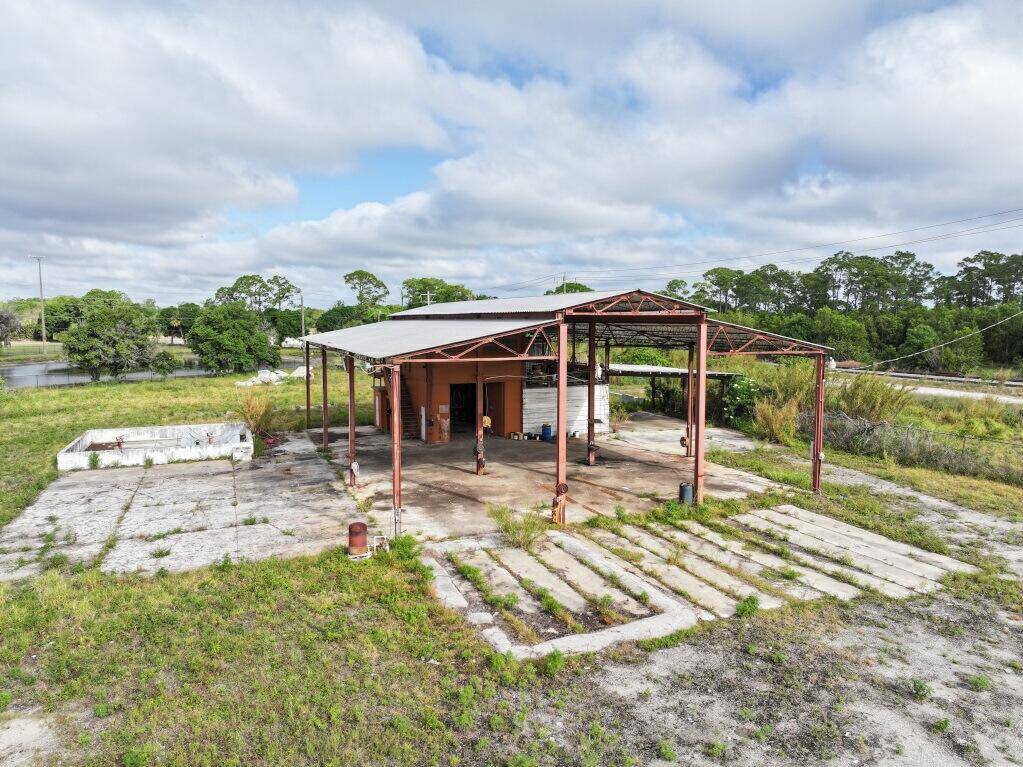 Indiantown, FL 34956,15803 SW Farm RD