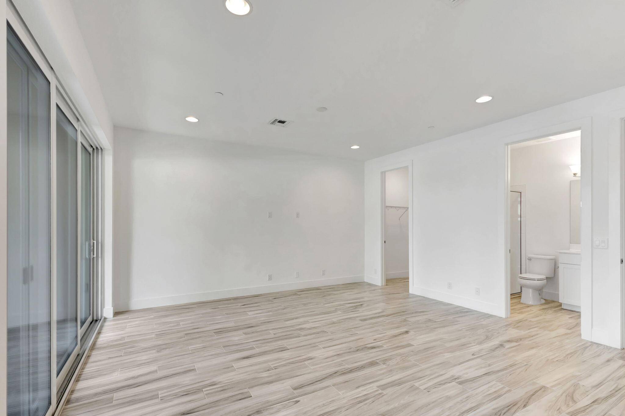 Palm Beach Gardens, FL 33418,13392 Alton RD