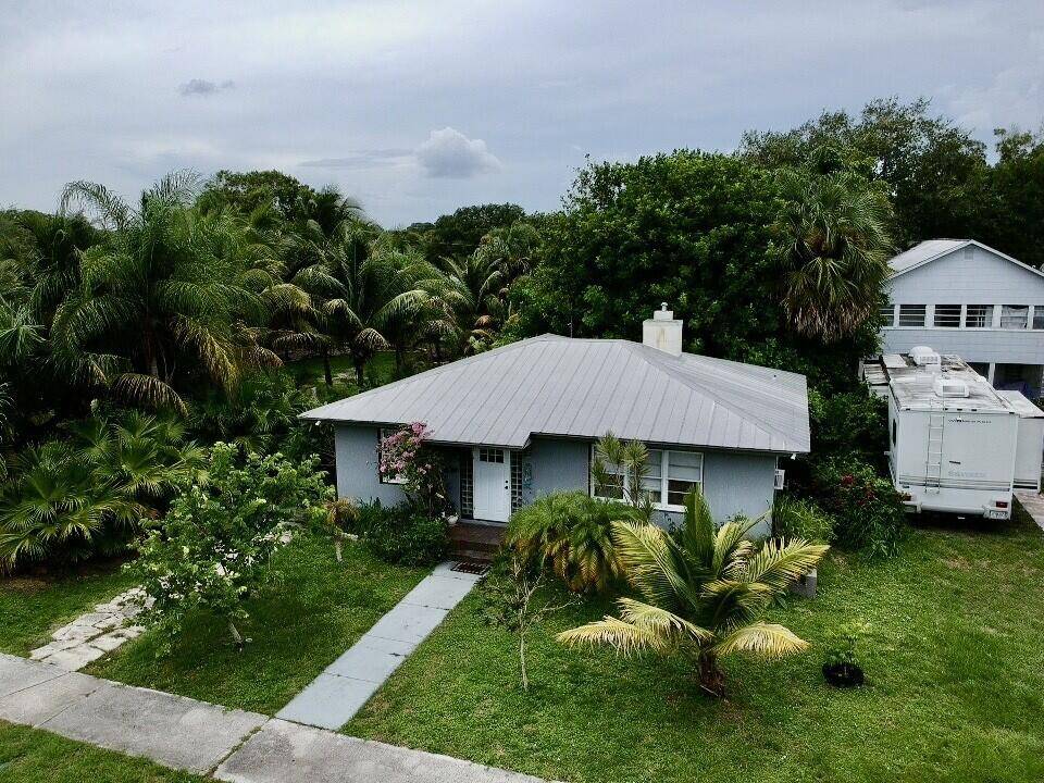 Fort Pierce, FL 34950,511 S 8th ST