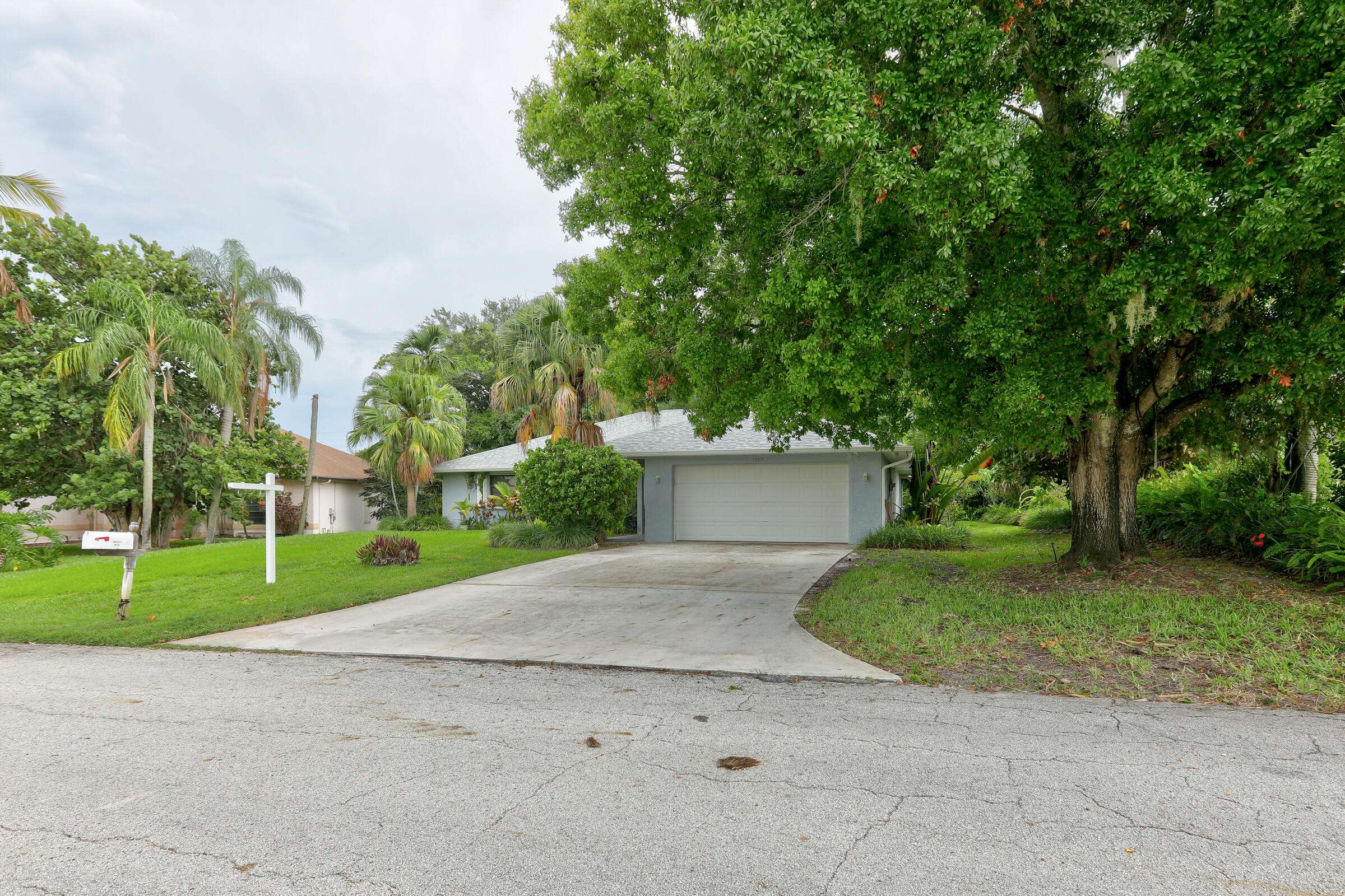 Jensen Beach, FL 34957,1307 NE Sago DR