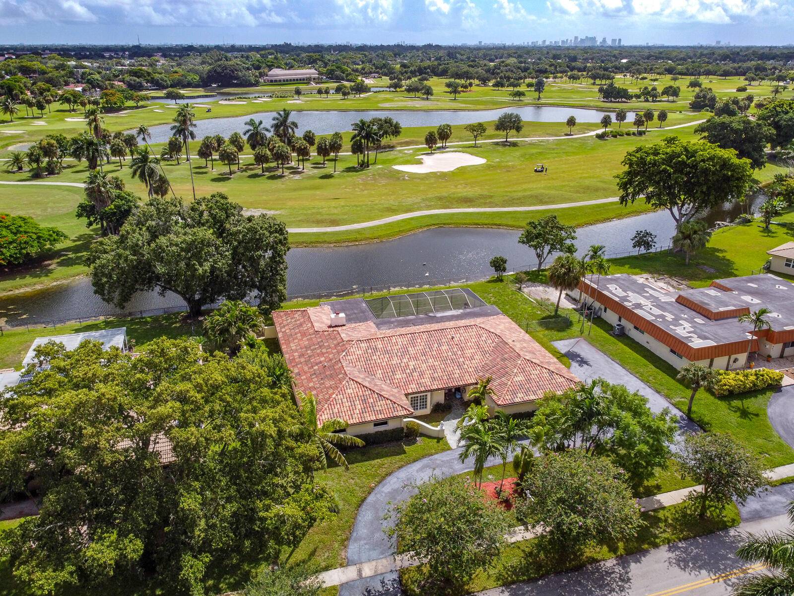 Plantation, FL 33317,300 W Tropical WAY