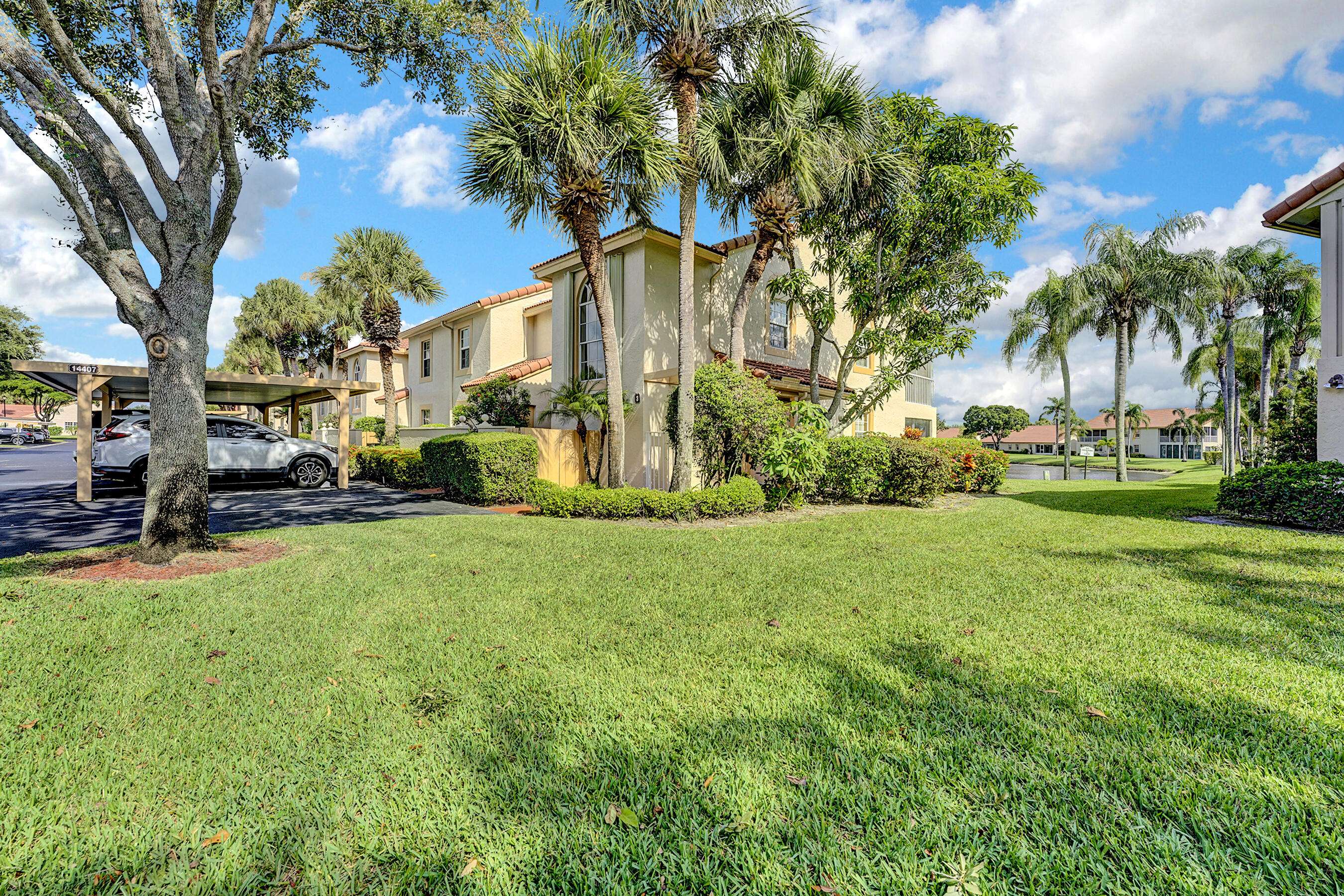 Delray Beach, FL 33446,14407 Via Royale Apt. 1