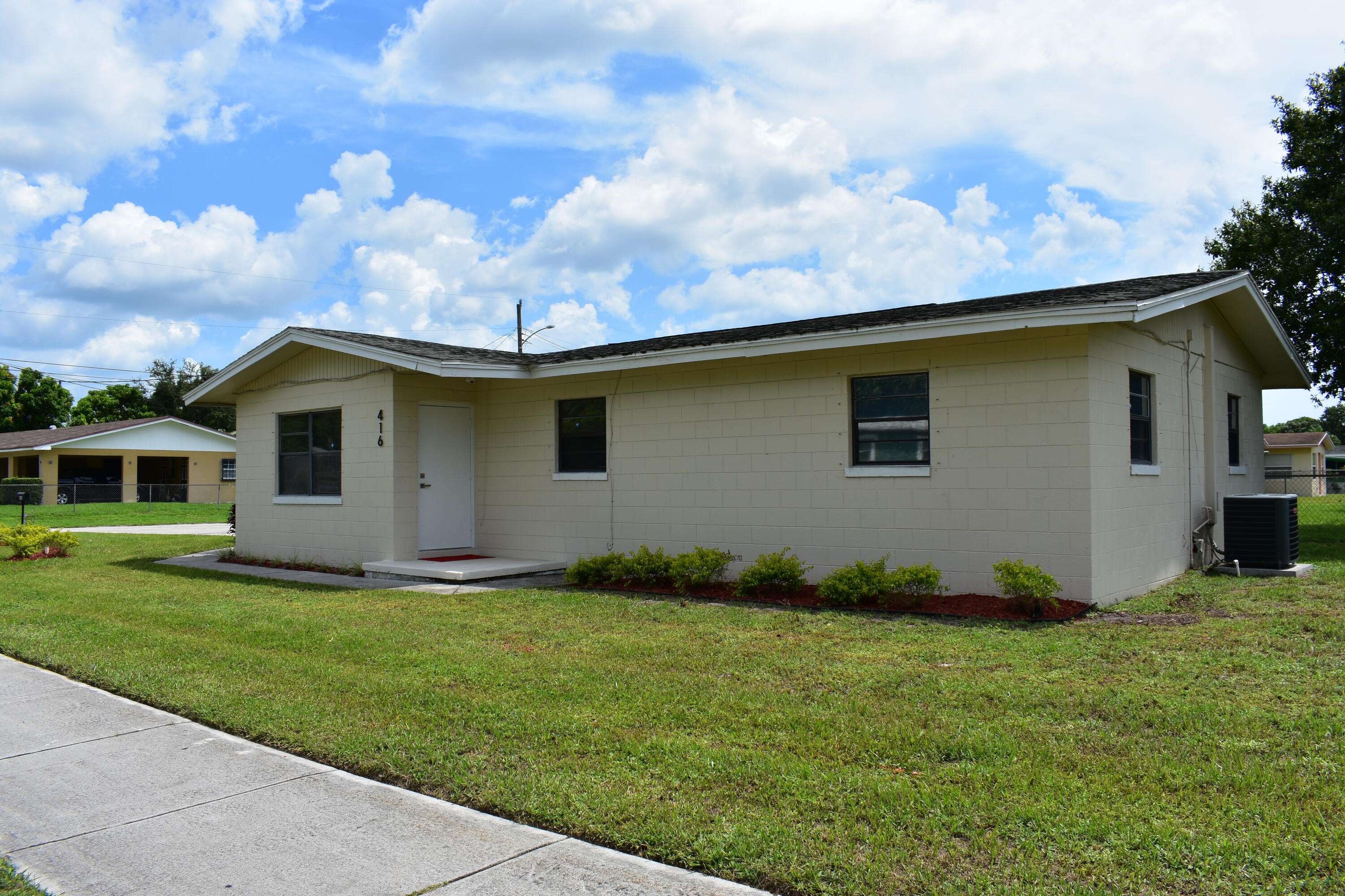 Fort Pierce, FL 34947,416 N 29th ST