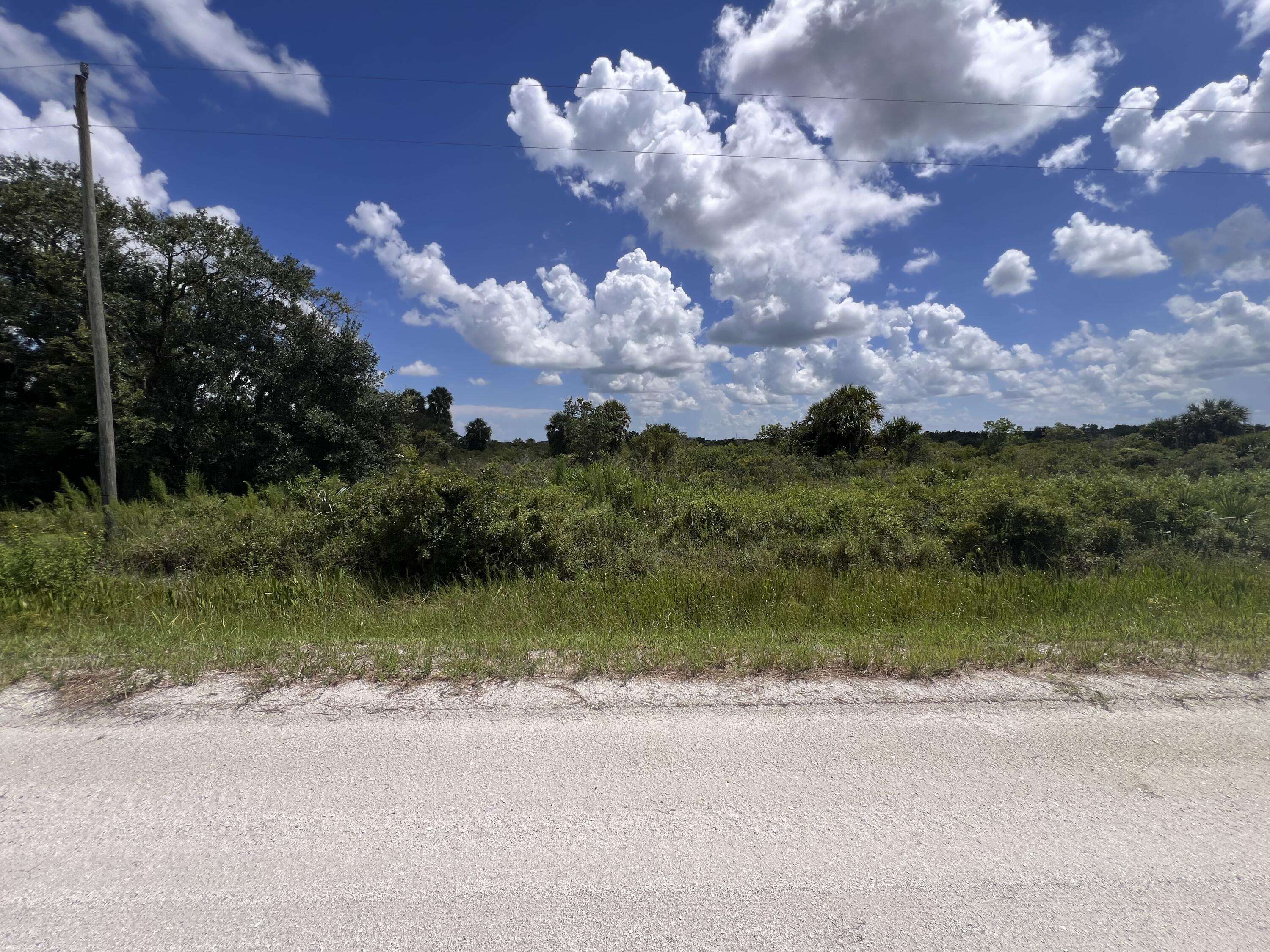 Okeechobee, FL 34972,18612 NW 256th St