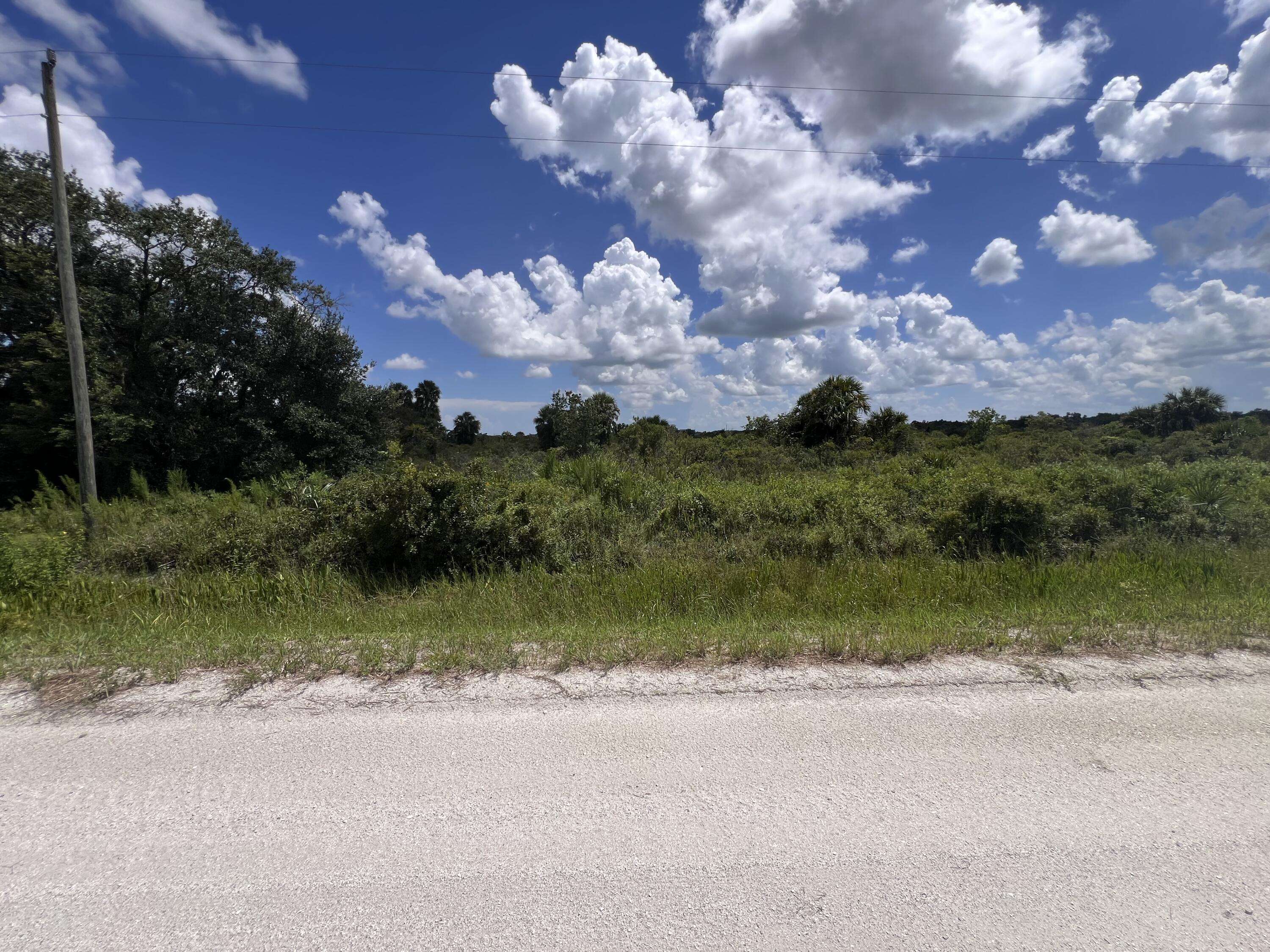 Okeechobee, FL 34972,18612 NW 256th St