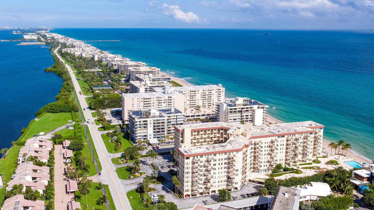 Palm Beach, FL 33480,3475 S Ocean BLVD 2160