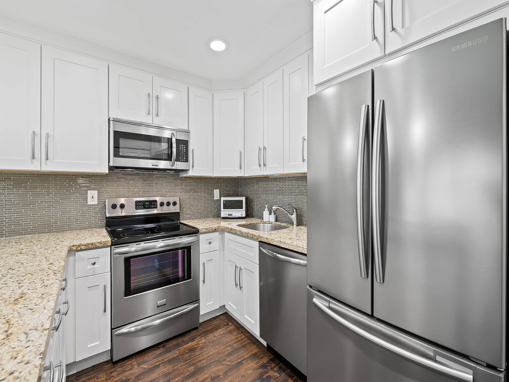 Delray Beach, FL 33445,600 Greensward LN 203-Kn