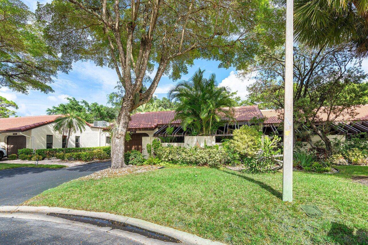 Boca Raton, FL 33428,21696 Tall Palm CIR