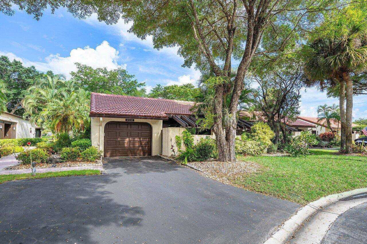 Boca Raton, FL 33428,21696 Tall Palm CIR