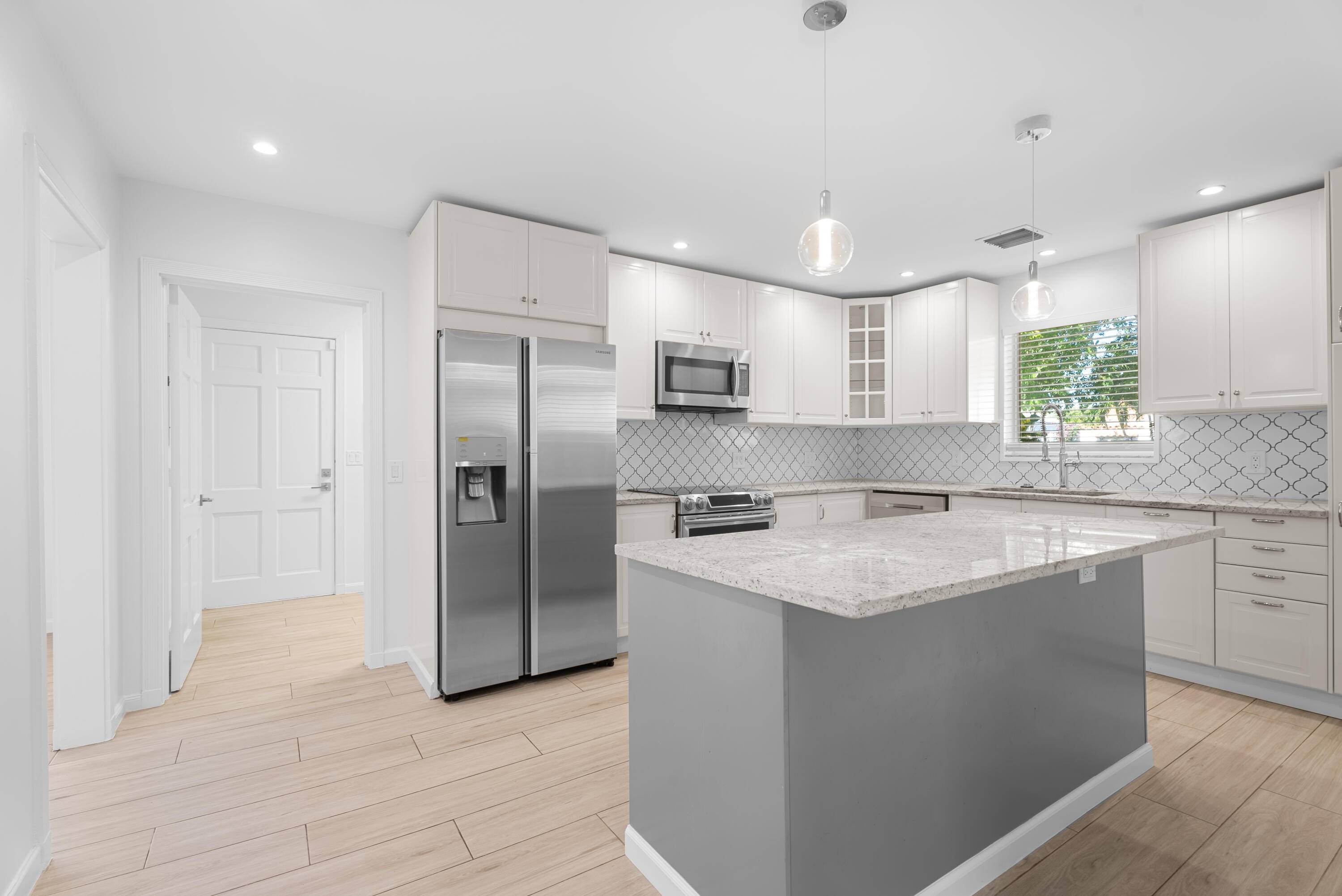 West Palm Beach, FL 33407,3115 N Flagler DR