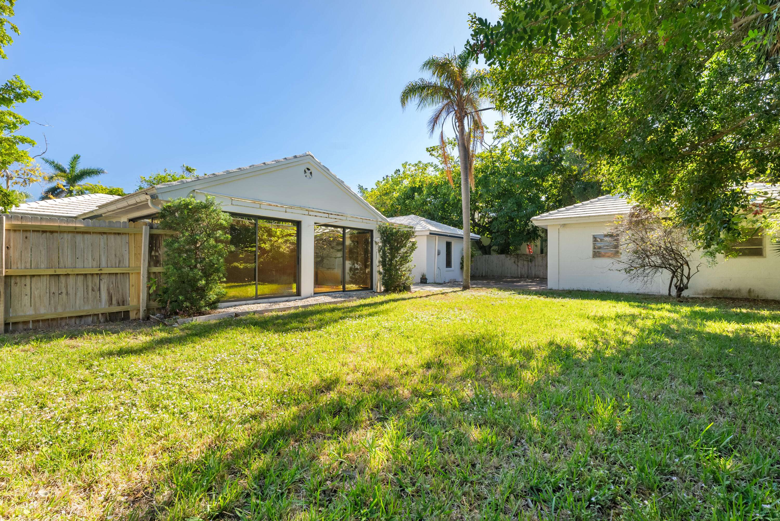 West Palm Beach, FL 33407,3115 N Flagler DR