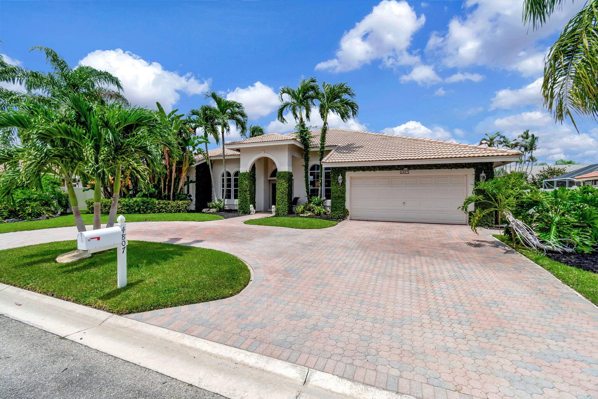 Boynton Beach, FL 33436,4807 S Cypress DR