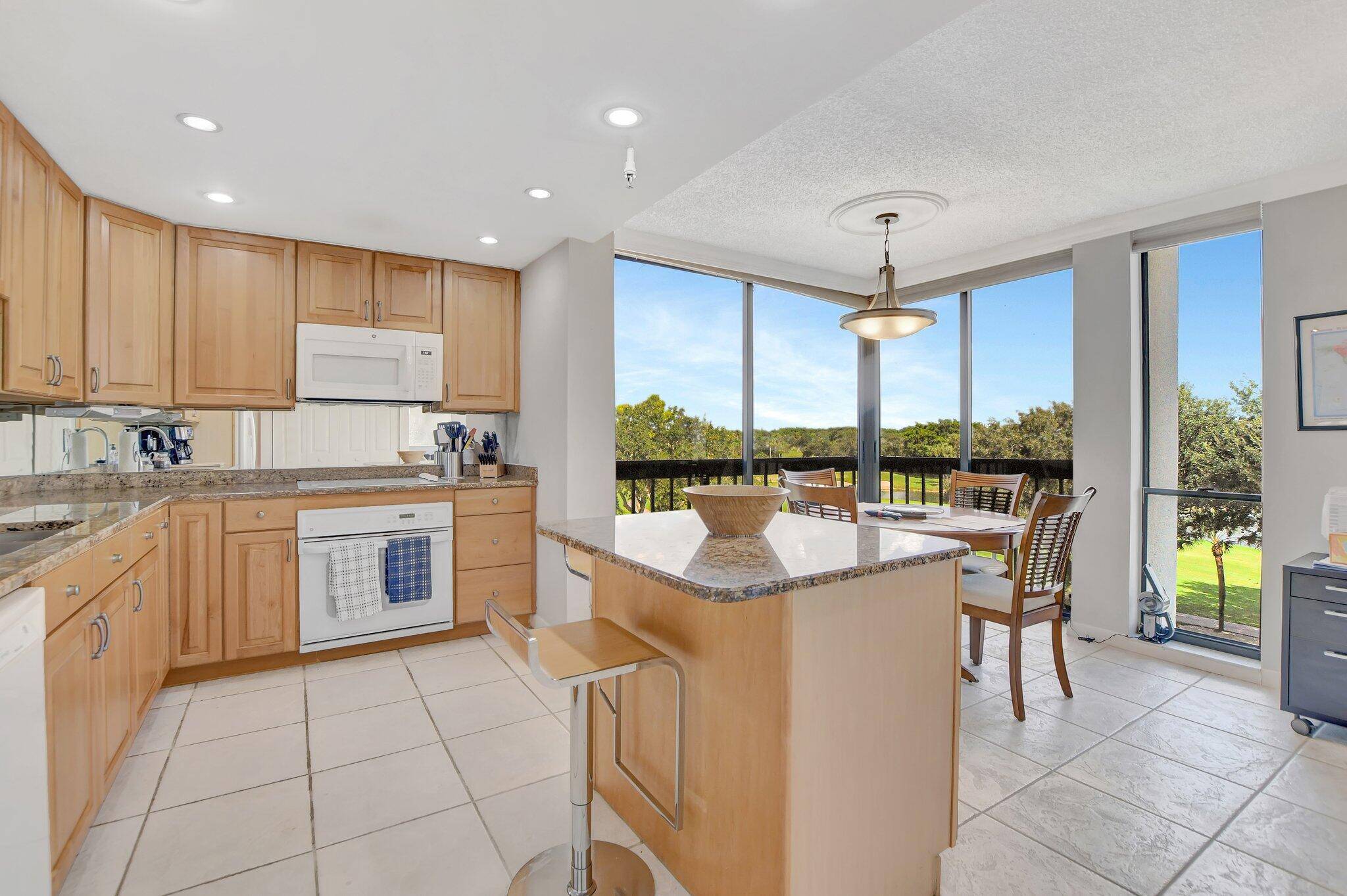 Boca Raton, FL 33434,1751 Bridgewood DR