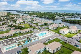 Boynton Beach, FL 33435,880 W Horizons 206