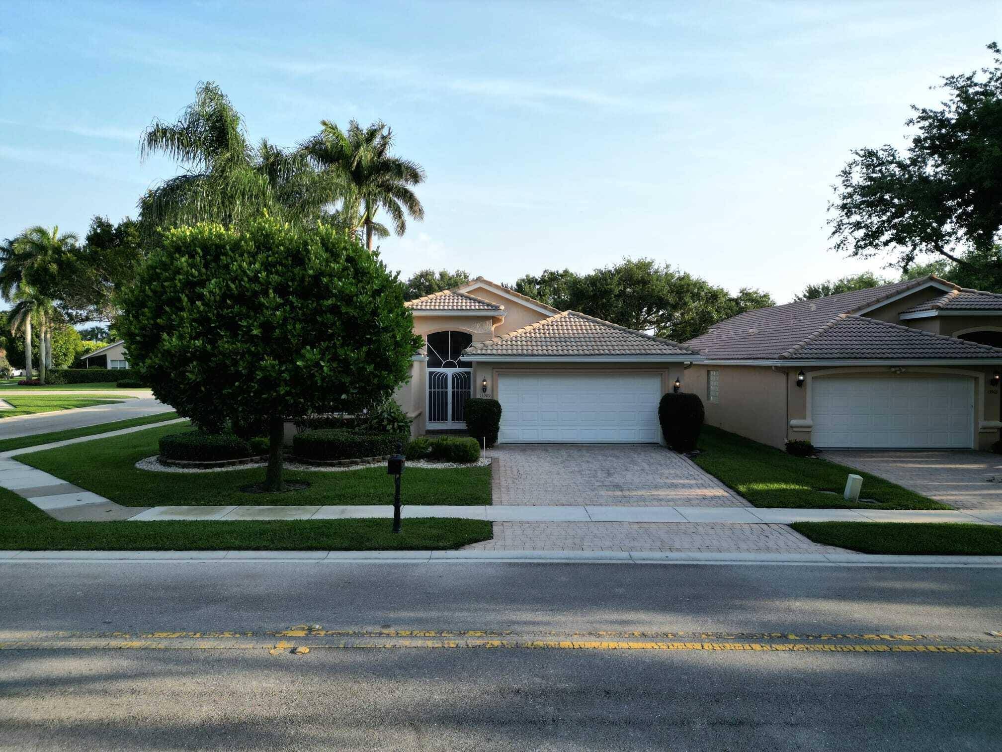 Delray Beach, FL 33446,13909 Via Nidia